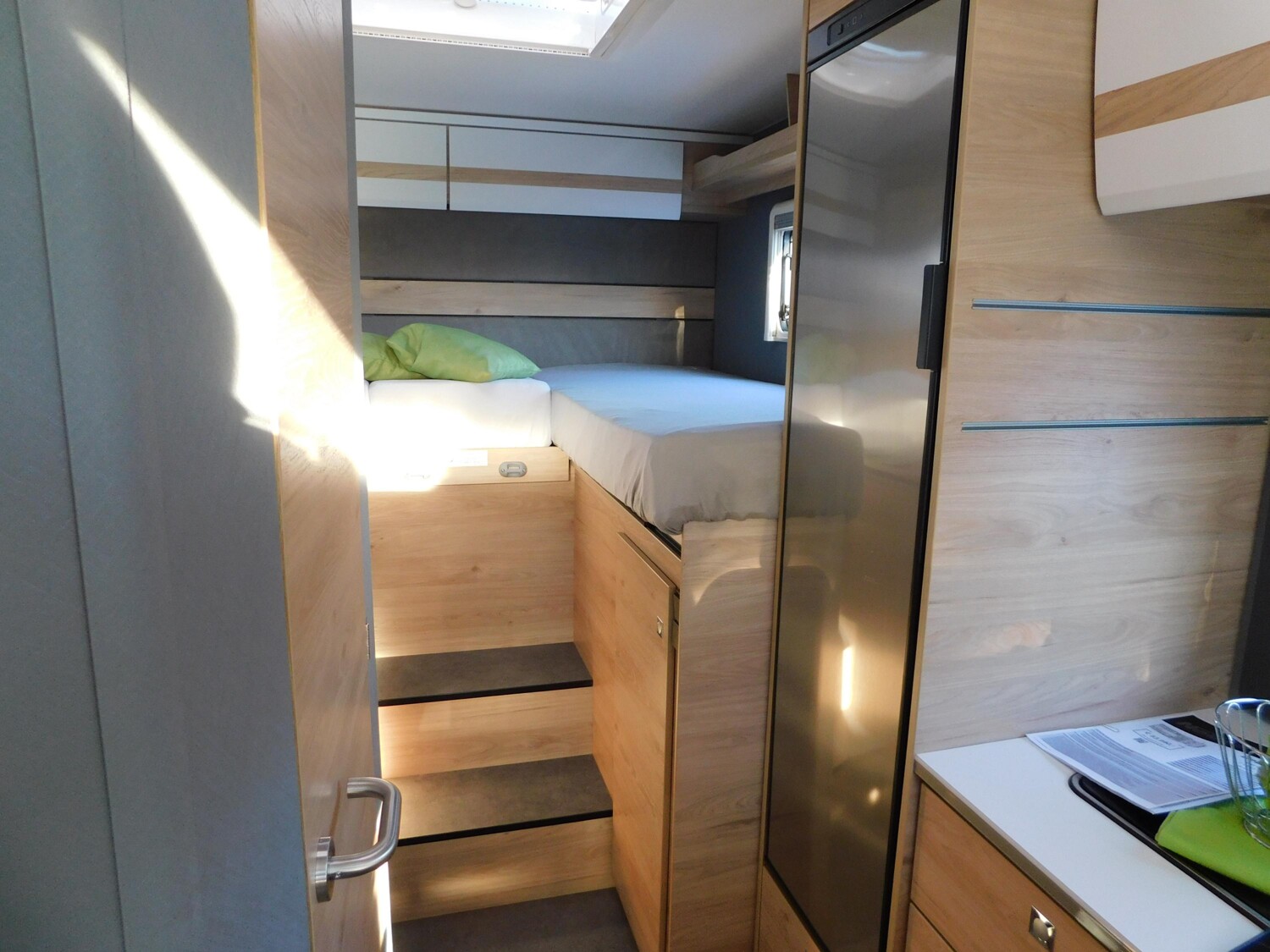 Dethleffs Just Camp T 6812 EB Chassis-&Winterpakt, SAT+TV - Bild 9