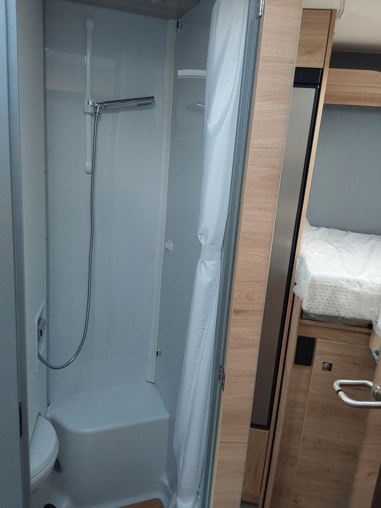 Dethleffs Just Camp Active T 6812 EB 4 Schlafpl. 2x Isofix - Bild 13