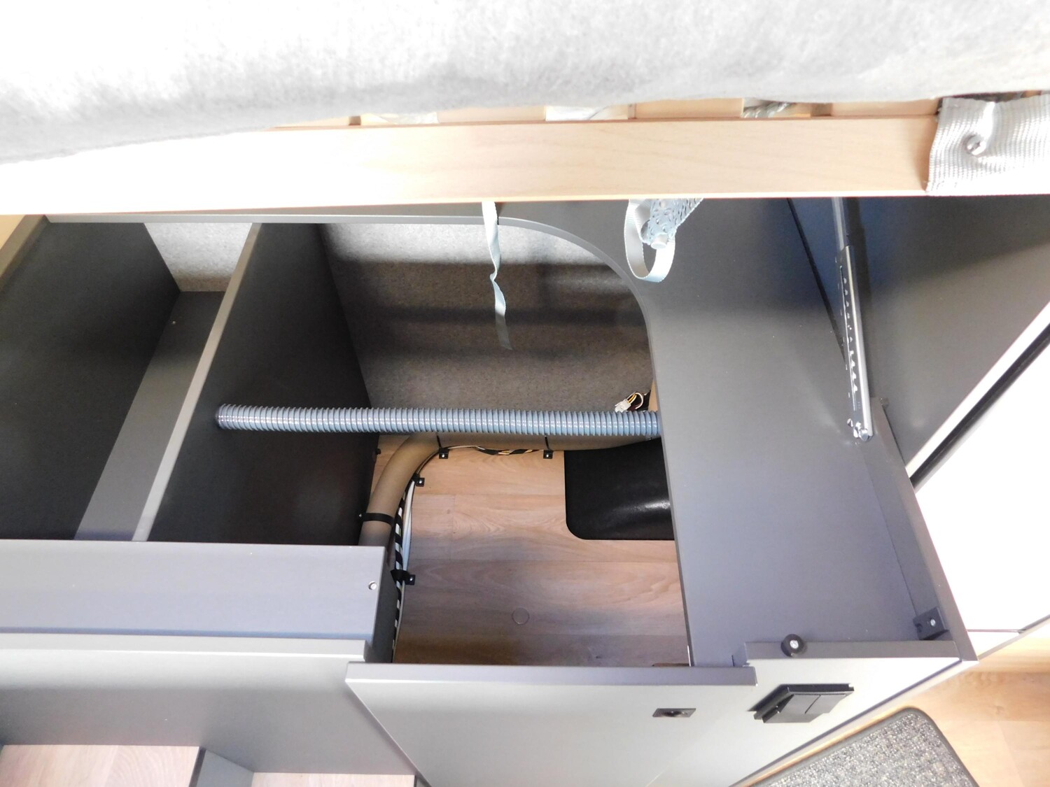 Dethleffs Trend T 6817 EB Winterpaket, Hubbett, 8G-Automat - Bild 13