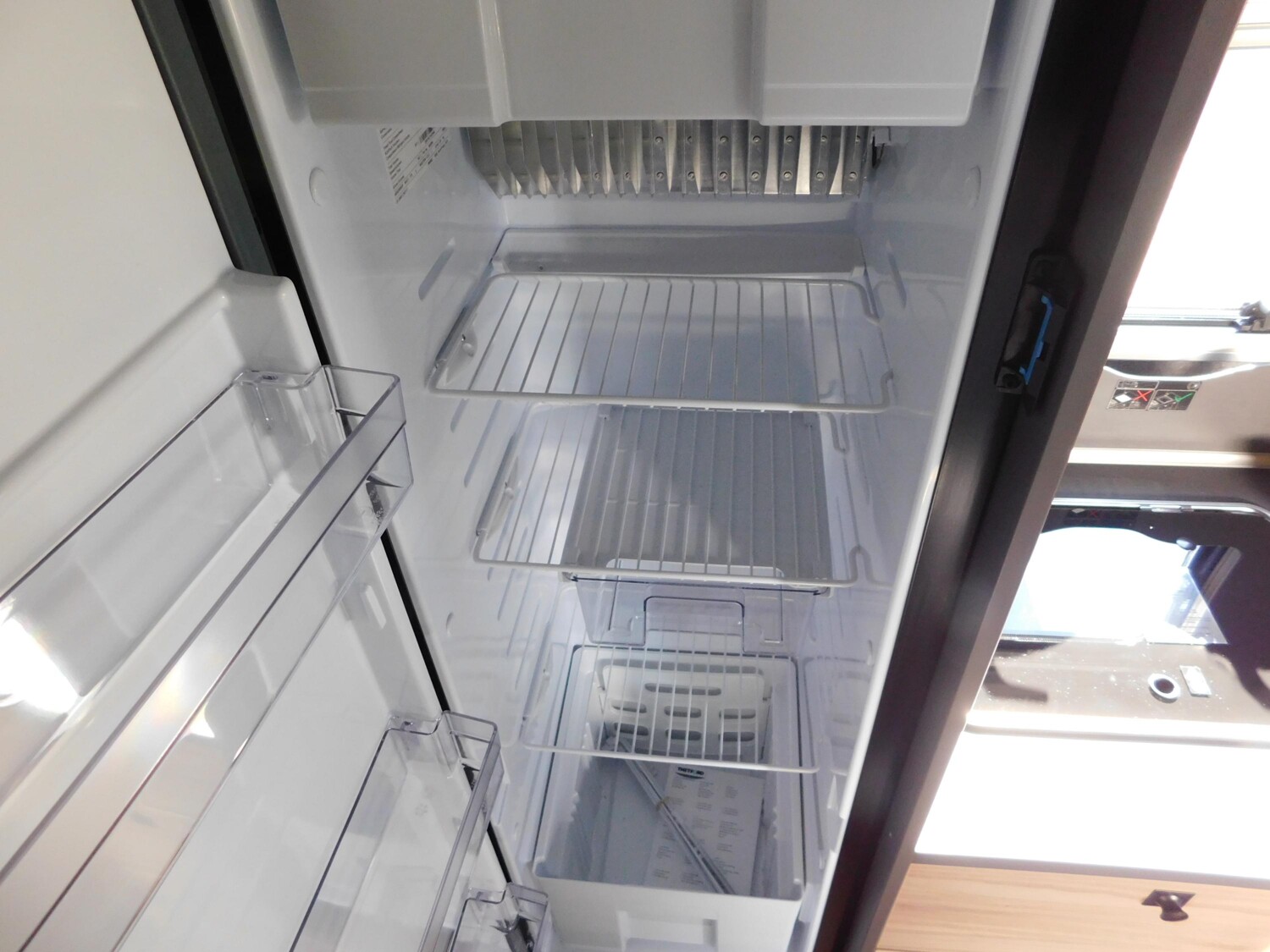 Dethleffs Trend T 6817 EB Winterpaket, Hubbett, 8G-Automat - Bild 8