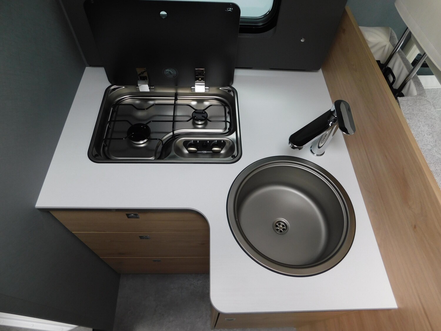 Dethleffs Just Camp Active T 7052 DBM 8G-Automatik+Hubbett - Bild 11