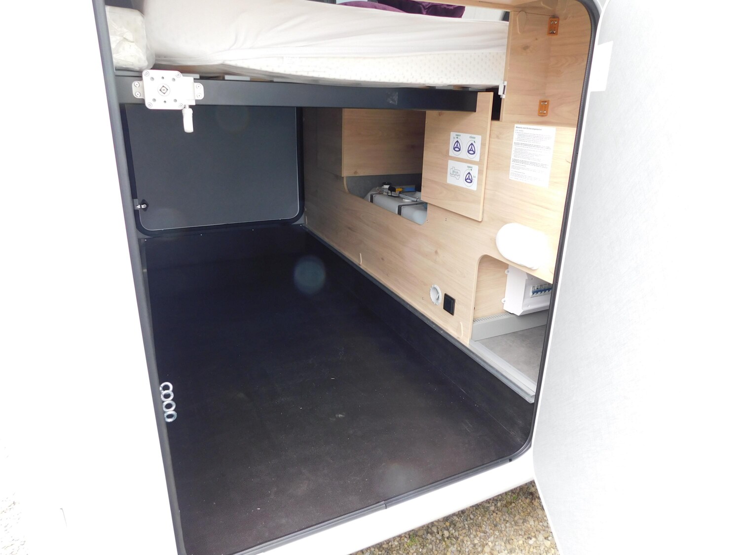 Dethleffs Just Camp Active T 7052 DBM 8G-Automatik+Hubbett - Bild 15