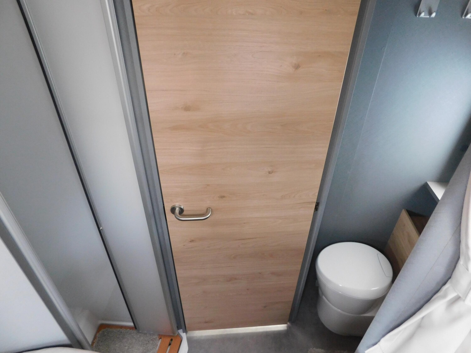 Dethleffs Just Camp T 7052 EB Active-Pkt,Hubbett,Voll-LED - Dethleffs Reisemobil 2025 - Bild 11 Dethleffs Just Camp T 7052 EB Active-Pkt,Hubbett,Voll-LED - Bild 11