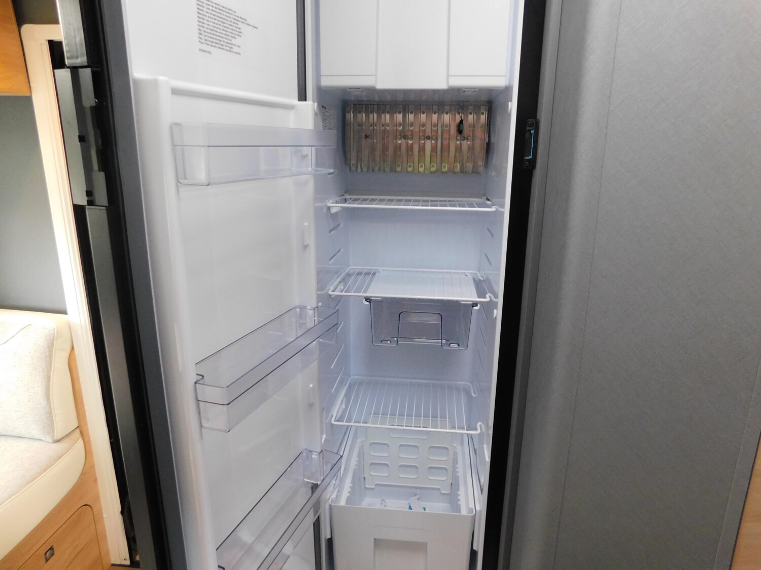 Dethleffs Just Camp T 7052 EB Active-Pkt,Hubbett,Voll-LED - Dethleffs Reisemobil 2025 - Bild 10 Dethleffs Just Camp T 7052 EB Active-Pkt,Hubbett,Voll-LED - Bild 10