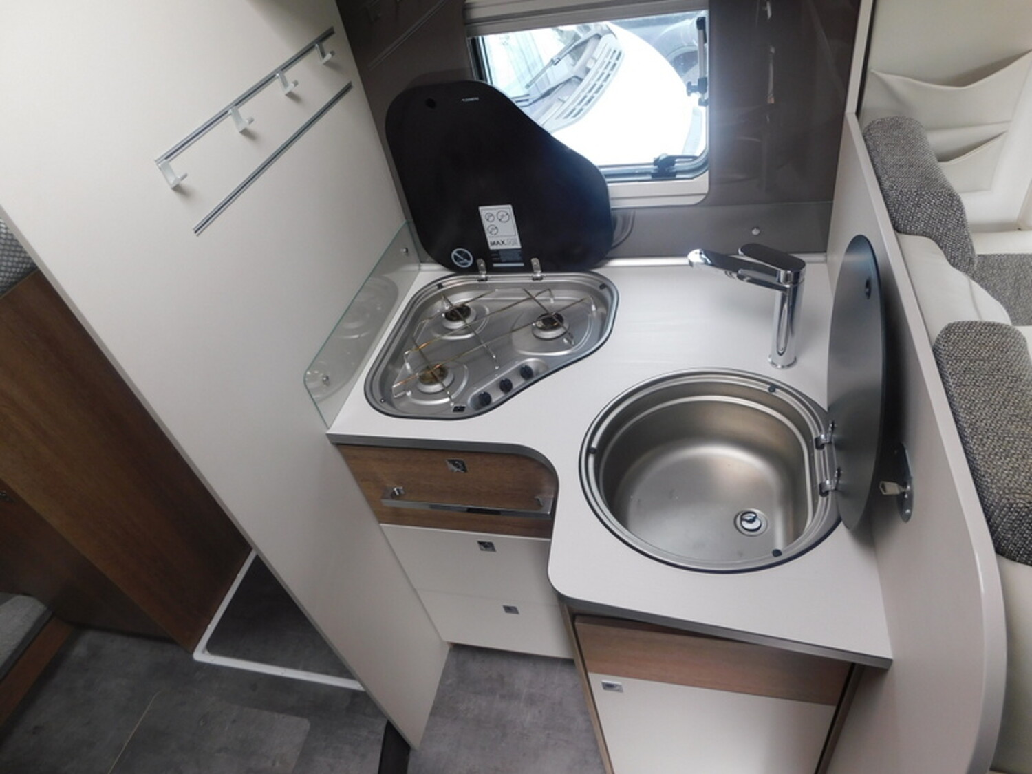 Dethleffs Trend  T 7057 EB Hubbett, Navi+RFK, Markise, uvm - Dethleffs Reisemobil 2020 - Bild 8 Dethleffs Trend  T 7057 EB Hubbett, Navi+RFK, Markise, uvm - Bild 8