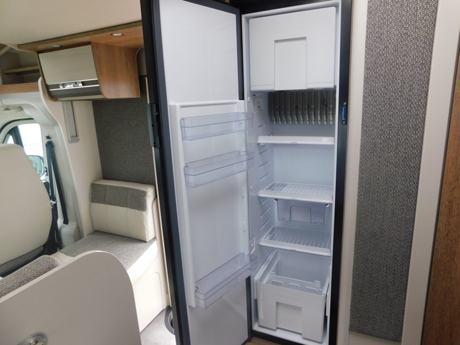 Dethleffs Trend  T 7057 EB Hubbett, Navi+RFK, Markise, uvm - Dethleffs Reisemobil 2020 - Bild 9 Dethleffs Trend  T 7057 EB Hubbett, Navi+RFK, Markise, uvm - Bild 9