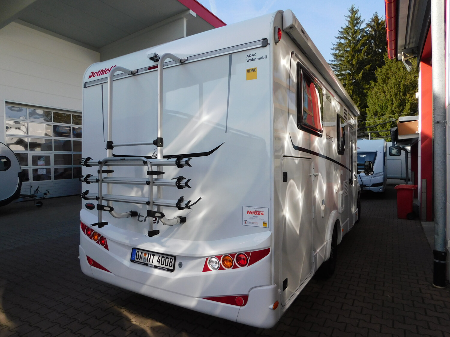 Dethleffs Trend T 7057 EB Navi+RFK, SAT+TV, Hubbett - Bild 3