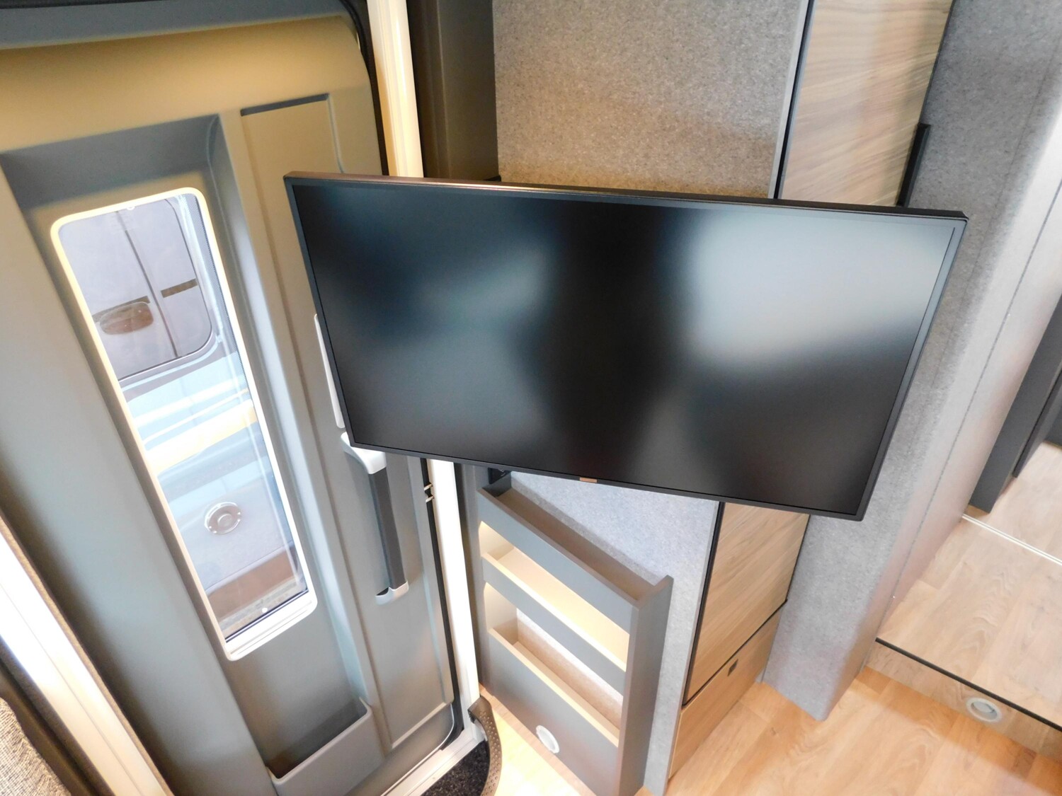Dethleffs Trend T 7057 EB Klima+Hubbett+Markise+32-Zoll-TV - Bild 23