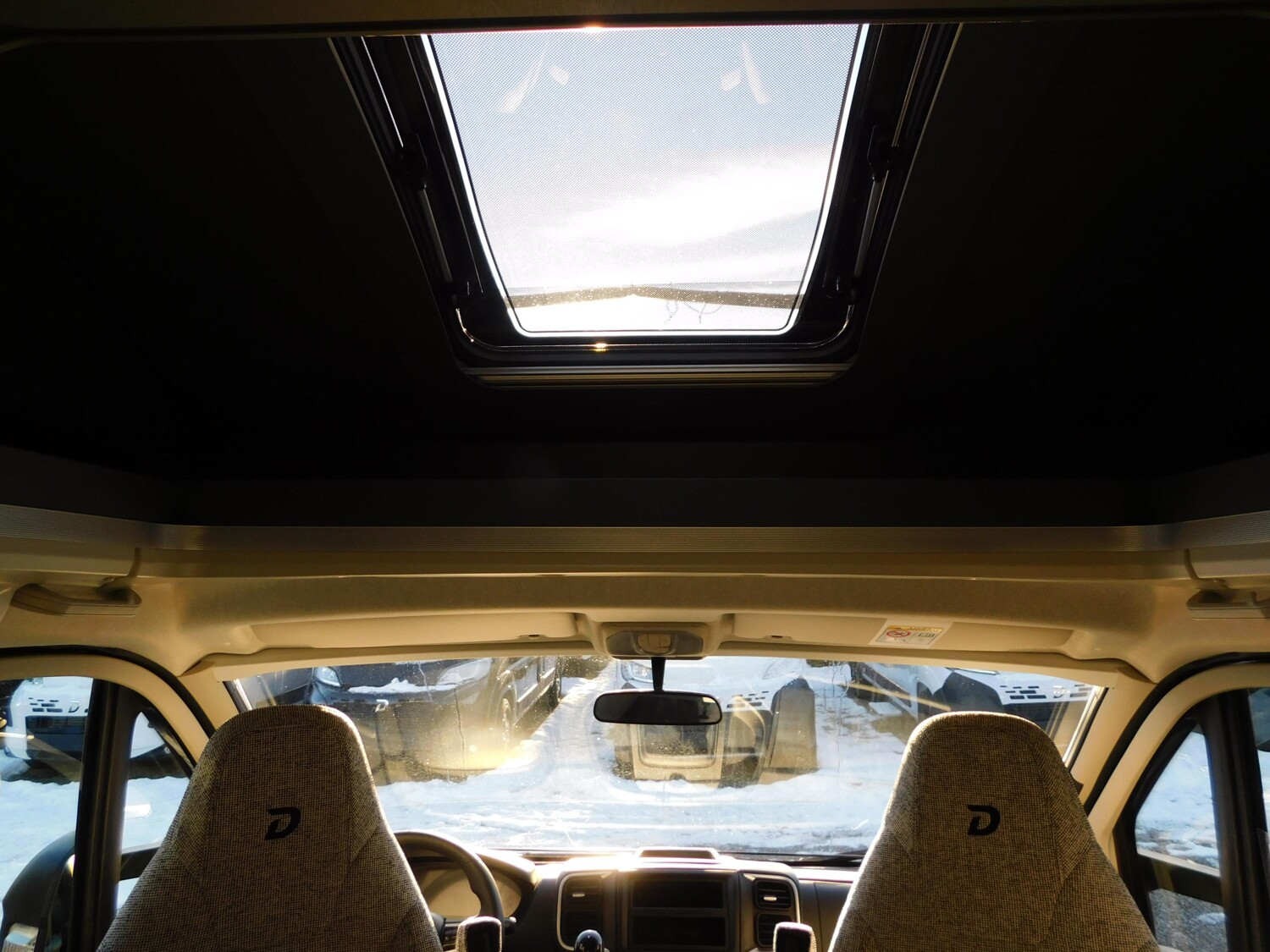 Dethleffs Trend T 7057 EB Hubbett+Winterpaket+180PS/Autom. - Bild 15