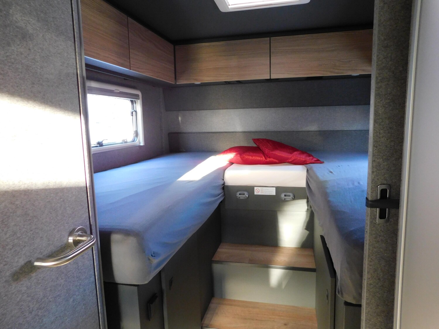 Dethleffs Trend T 7057 EB Hubbett+Winterpaket+180PS/Autom. - Bild 9