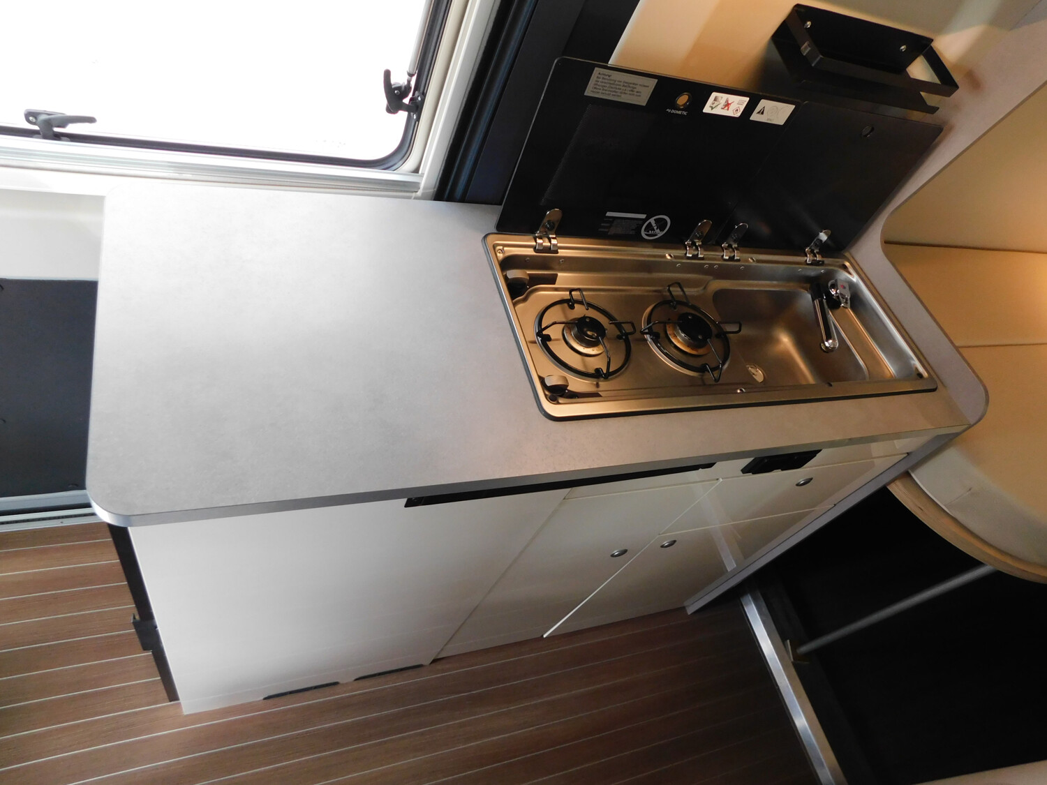 Etrusco CV 640 SB Automatik, Schlafdach, AHK, Solar - Bild 13