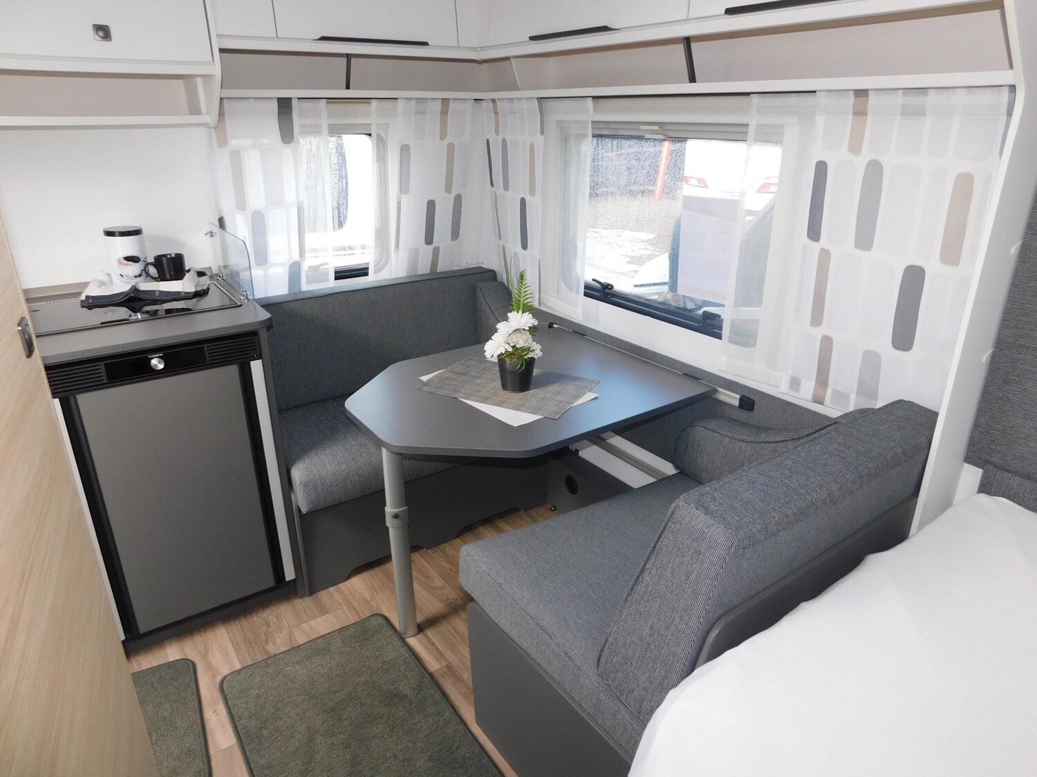 Fendt Apero Activ 390 FH 45L Tank, TV-Halter, 1700Kg - Bild 16