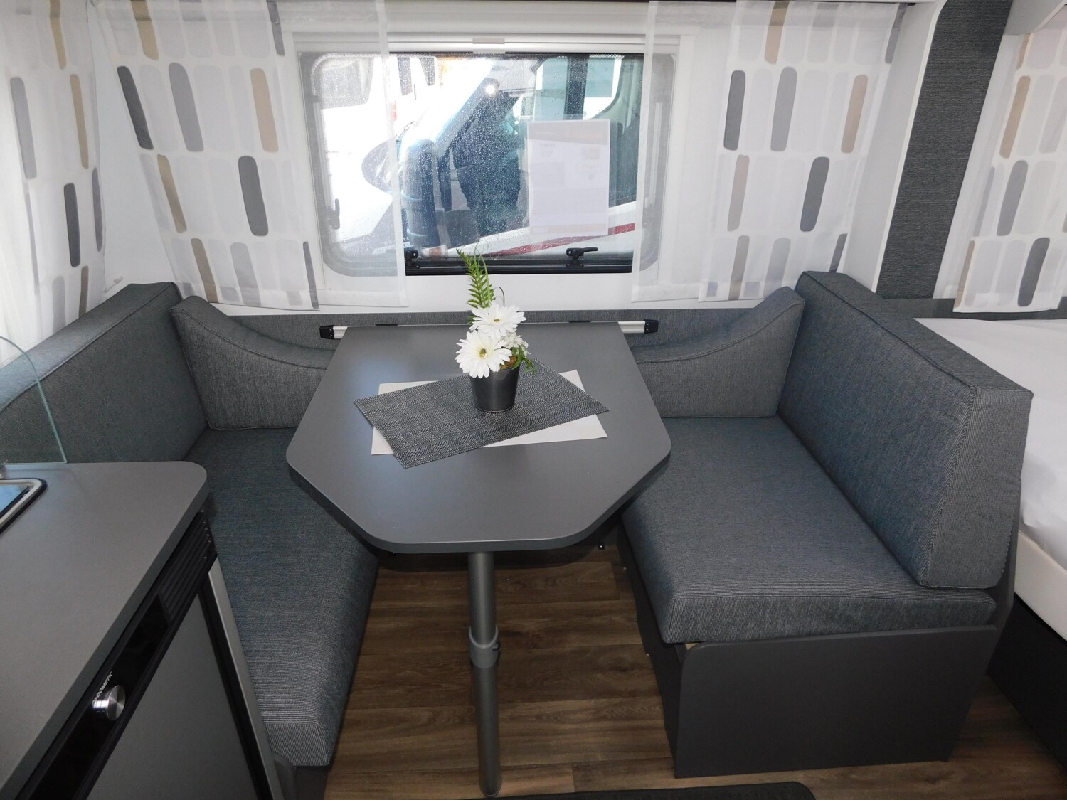 Fendt Apero Activ 390 FH 45L Tank, TV-Halter, 1700Kg - Bild 5