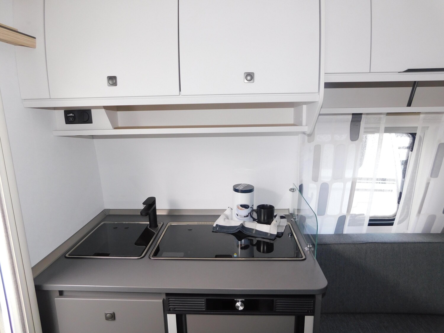 Fendt Apero Activ 390 FH 45L Tank, TV-Halter, 1700Kg - Bild 7