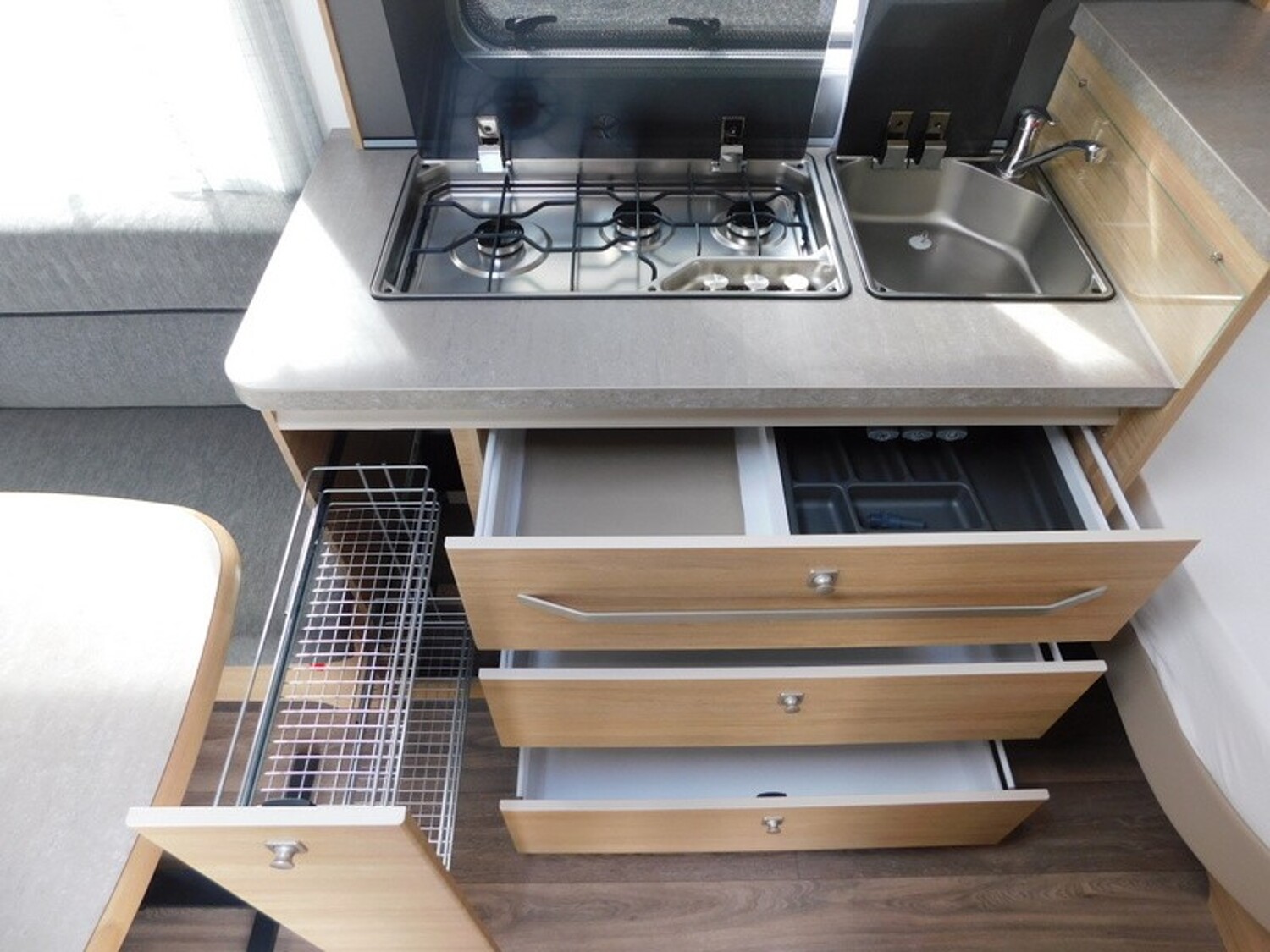 Fendt Bianco Activ 445 SFB Mover Smart A, ATC, Duo-Control - Fendt Caravan 2025 - Bild 14 Fendt Bianco Activ 445 SFB Mover Smart A, ATC, Duo-Control - Bild 14