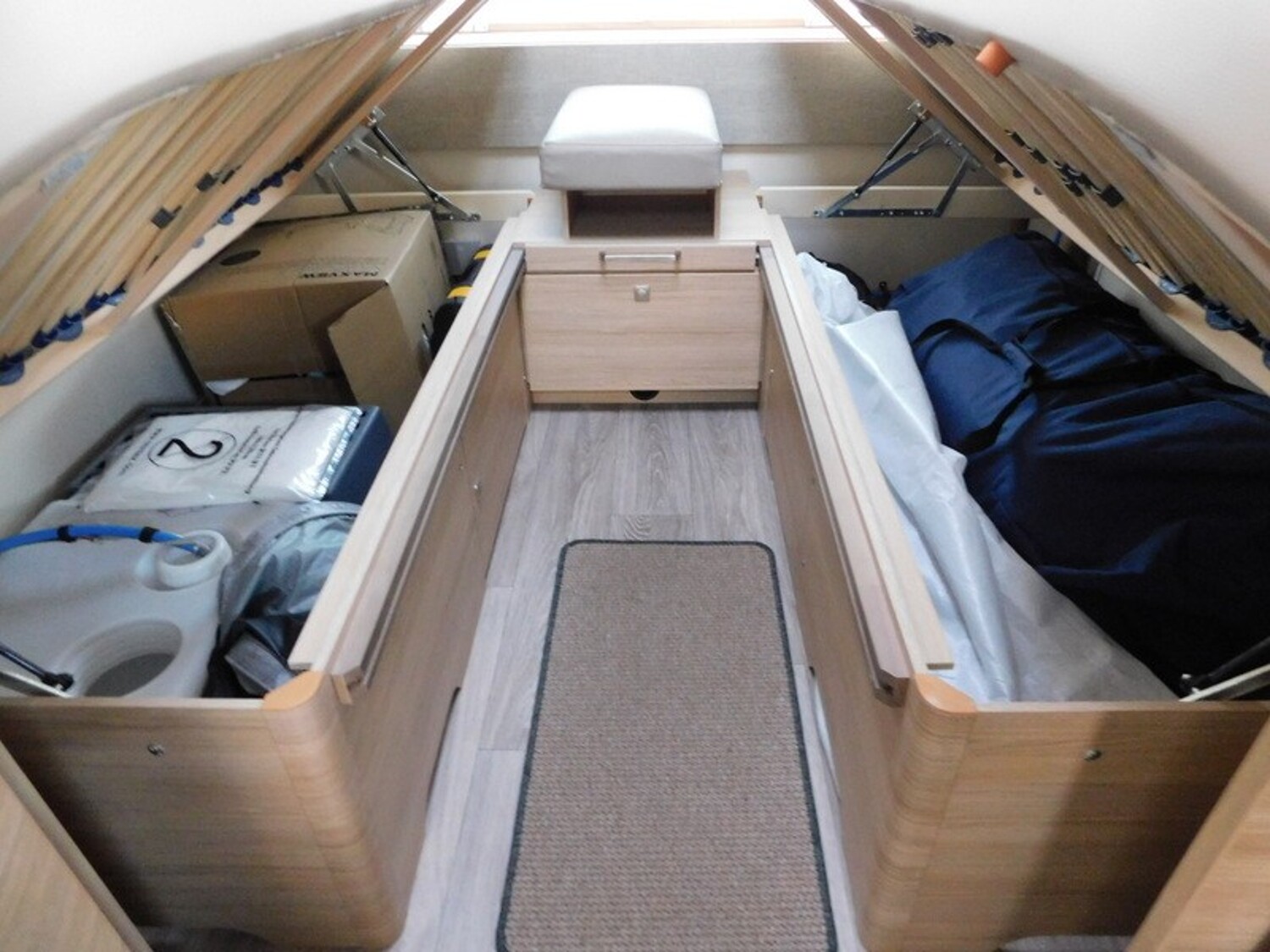 Fendt Bianco Activ 465 SGE Vorzelt, SAT+TV, 1800 kg, - Fendt Caravan 2022 - Bild 15 Fendt Bianco Activ 465 SGE Vorzelt, SAT+TV, 1800 kg, - Bild 15