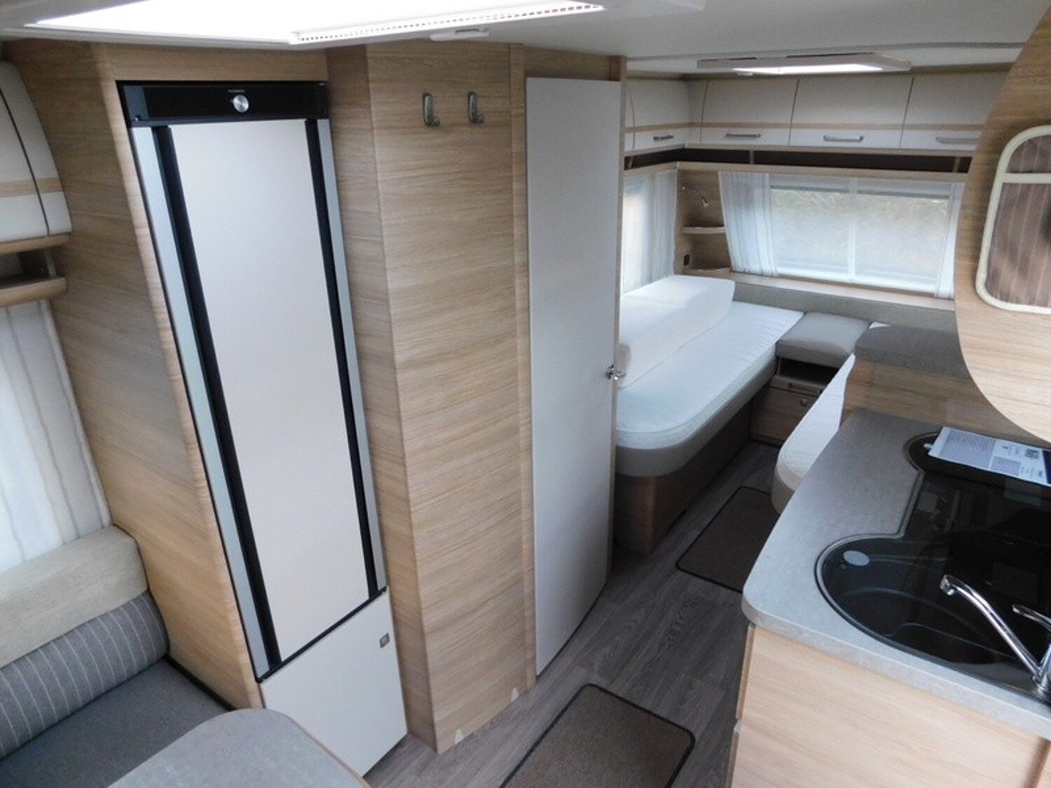 Fendt Bianco Activ 465 SGE Vorzelt, SAT+TV, 1800 kg, - Fendt Caravan 2022 - Bild 9 Fendt Bianco Activ 465 SGE Vorzelt, SAT+TV, 1800 kg, - Bild 9