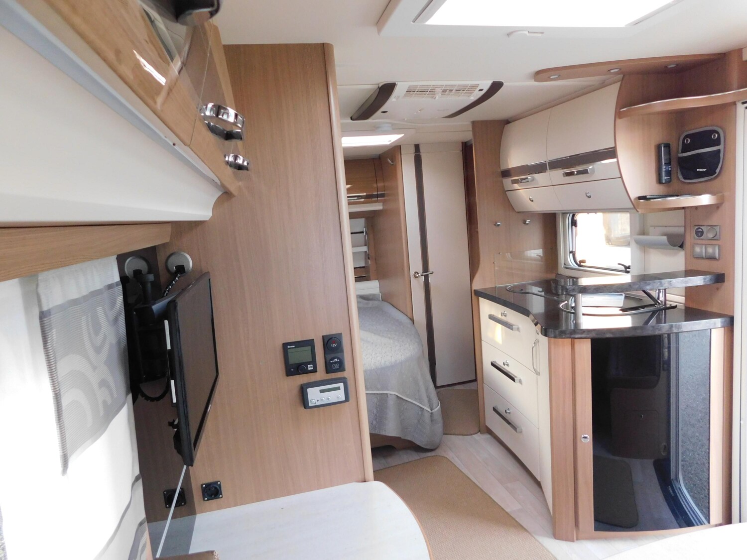 Fendt Tendenza 495 SF Mover, Klima, ATC, SAT+TV, Markise - Bild 8