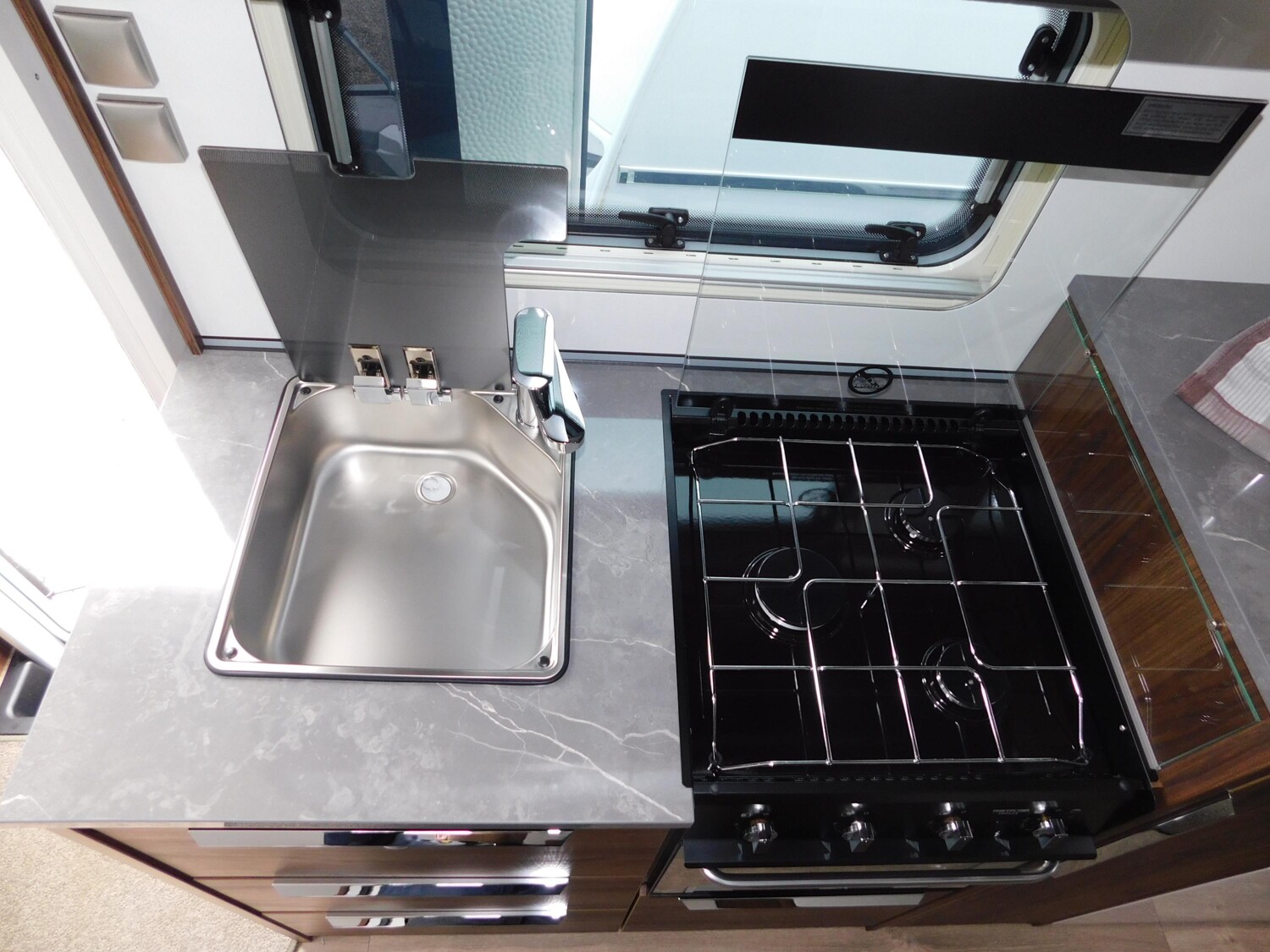 Fendt Diamant 650 GDW 2,8T-Achse + Thermoblack Fenster - Bild 11