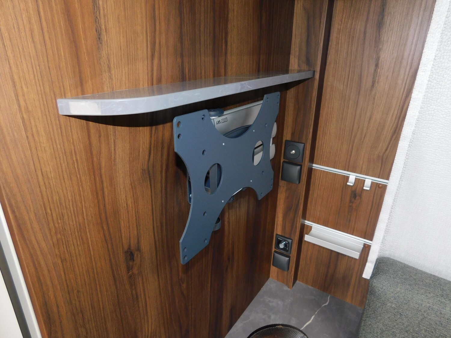 Fendt Diamant 650 GDW 2,8T-Achse + Thermoblack Fenster - Bild 8