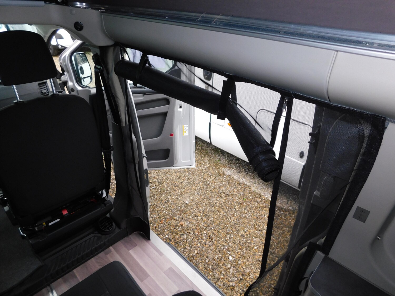 Ford Nugget Aufstelldach  AHK+Rückfahrkamera+Markise - Bild 22