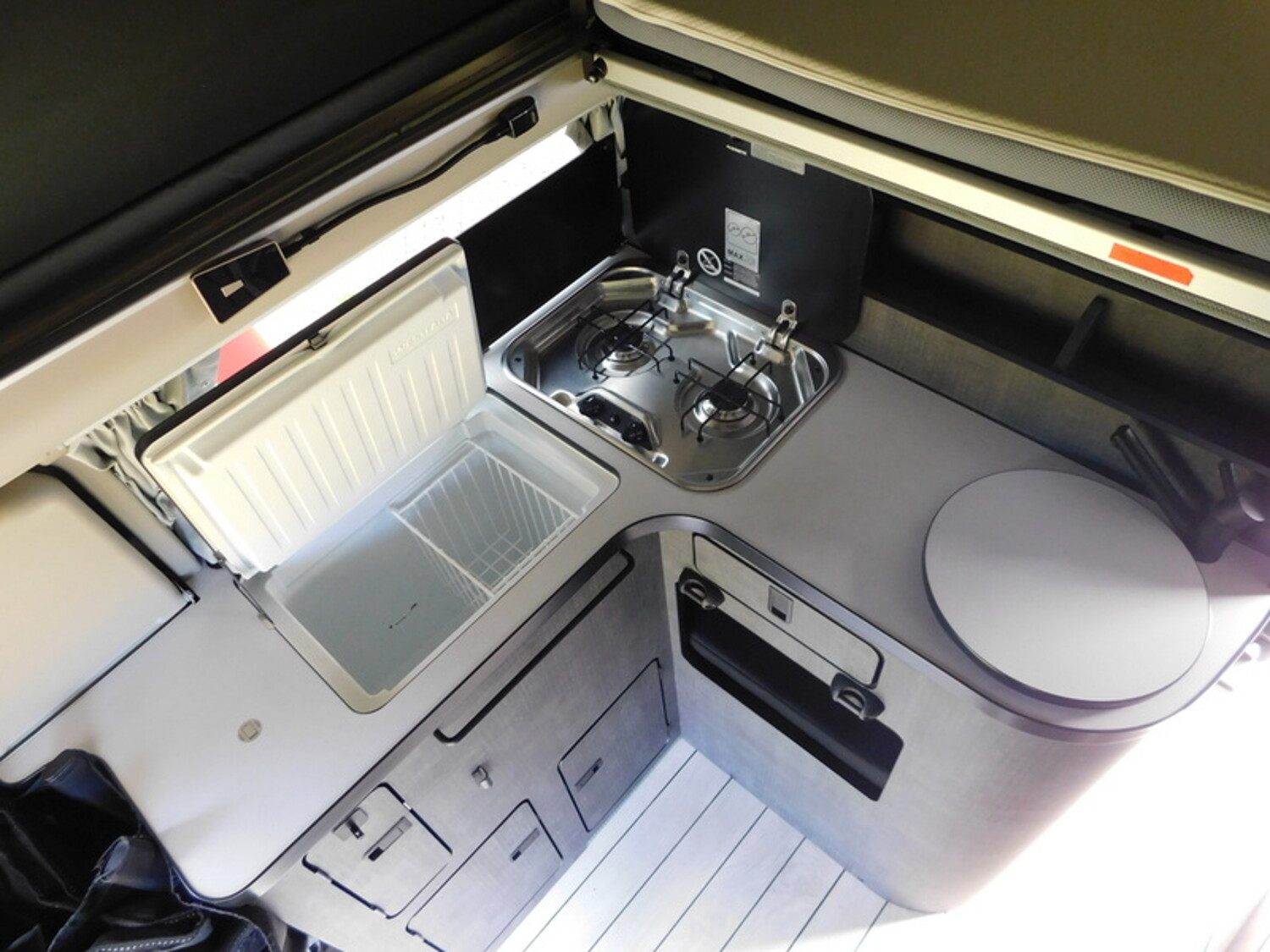 Ford Nugget Plus Limited AHK, Automatik, uvm. - Ford Reisemobil 2024 - Bild 11 Ford Nugget Plus Limited AHK, Automatik, uvm. - Bild 11