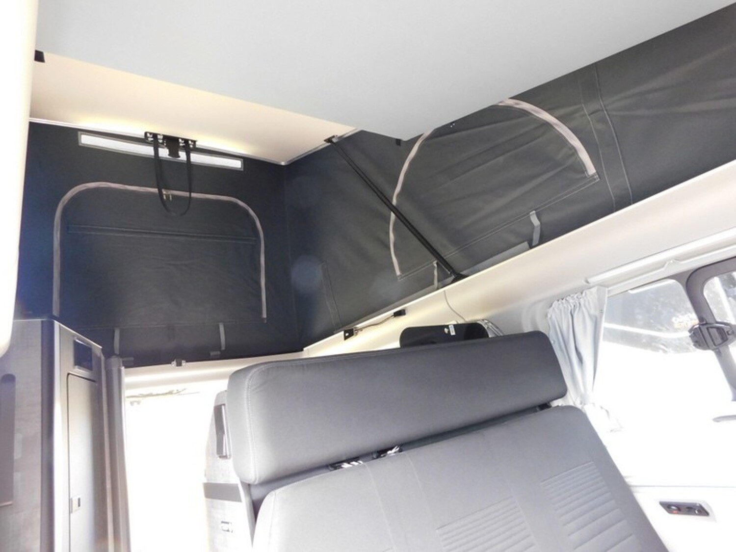 Ford Nugget Plus Limited AHK, Automatik, uvm. - Ford Reisemobil 2024 - Bild 15 Ford Nugget Plus Limited AHK, Automatik, uvm. - Bild 15