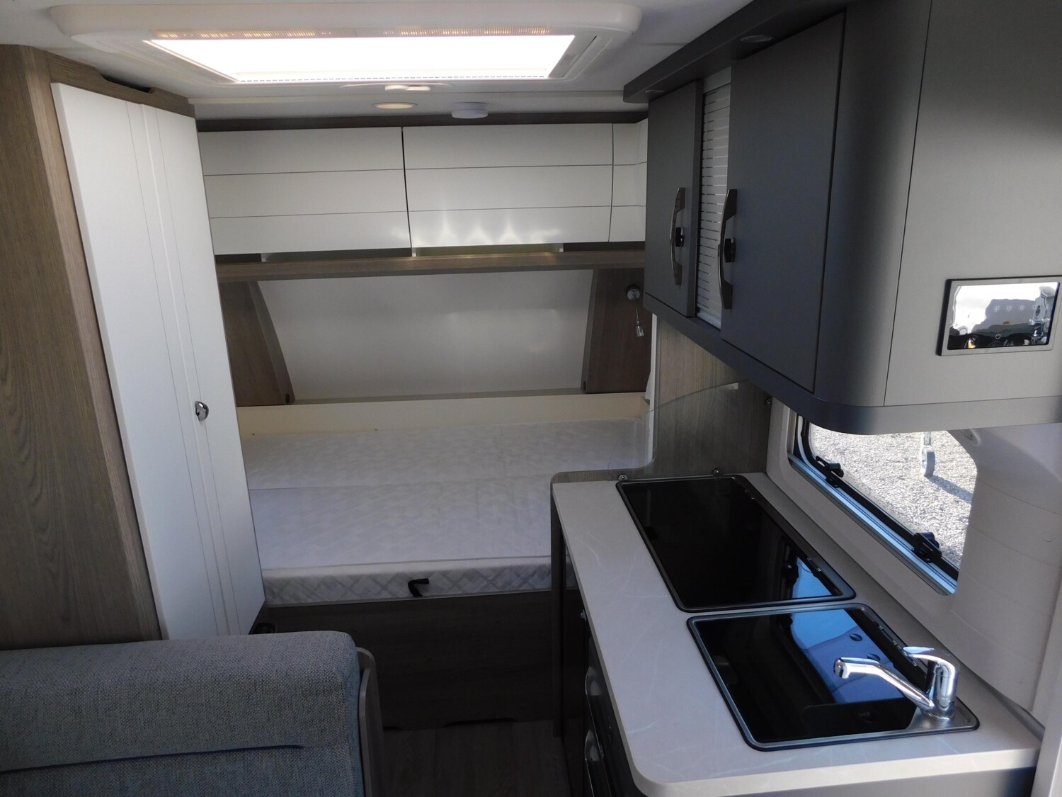 Hobby OnTour 390 SF Sackmarkise, Dachklima - Bild 5