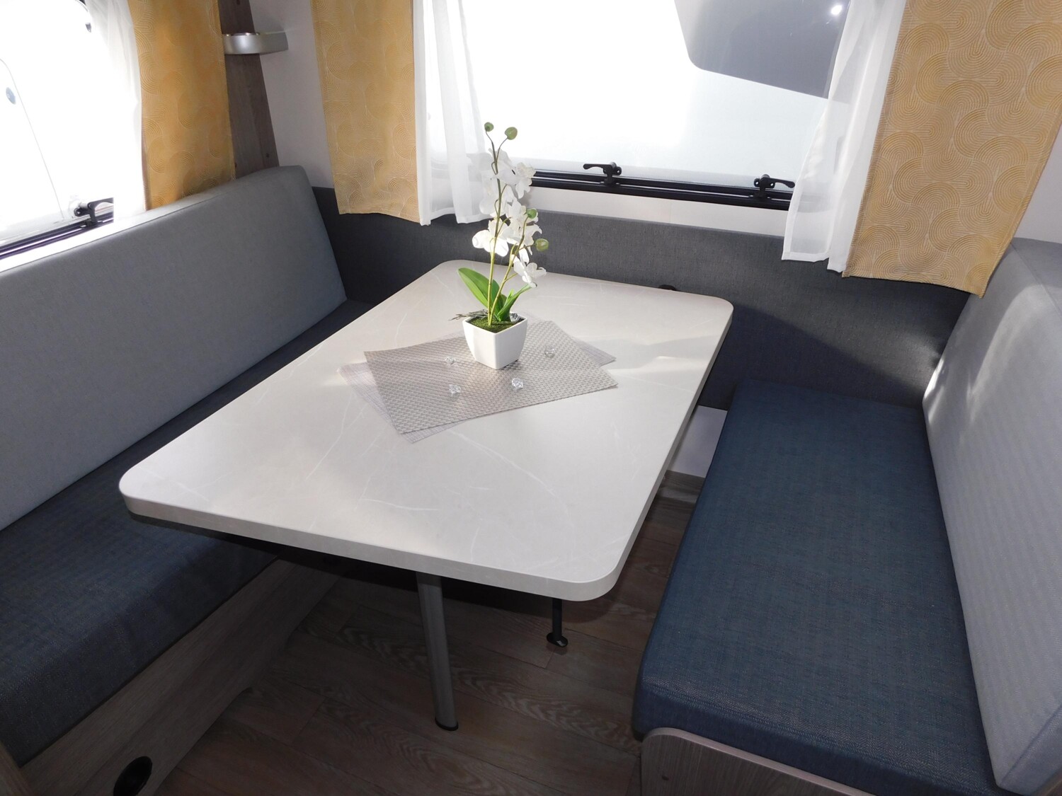 Hobby OnTour 390 SF Bugfenster, Hobby-Connect, 47LTank - Bild 5