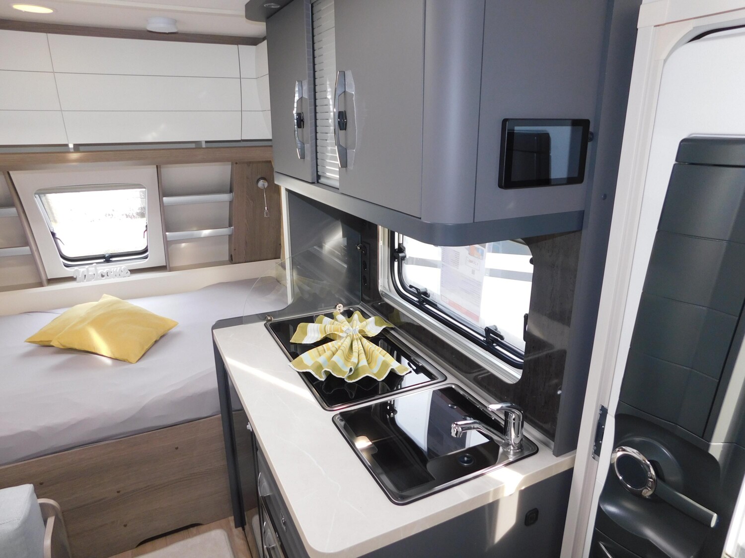 Hobby OnTour 390 SF Bugfenster, Hobby-Connect, 47LTank - Bild 9