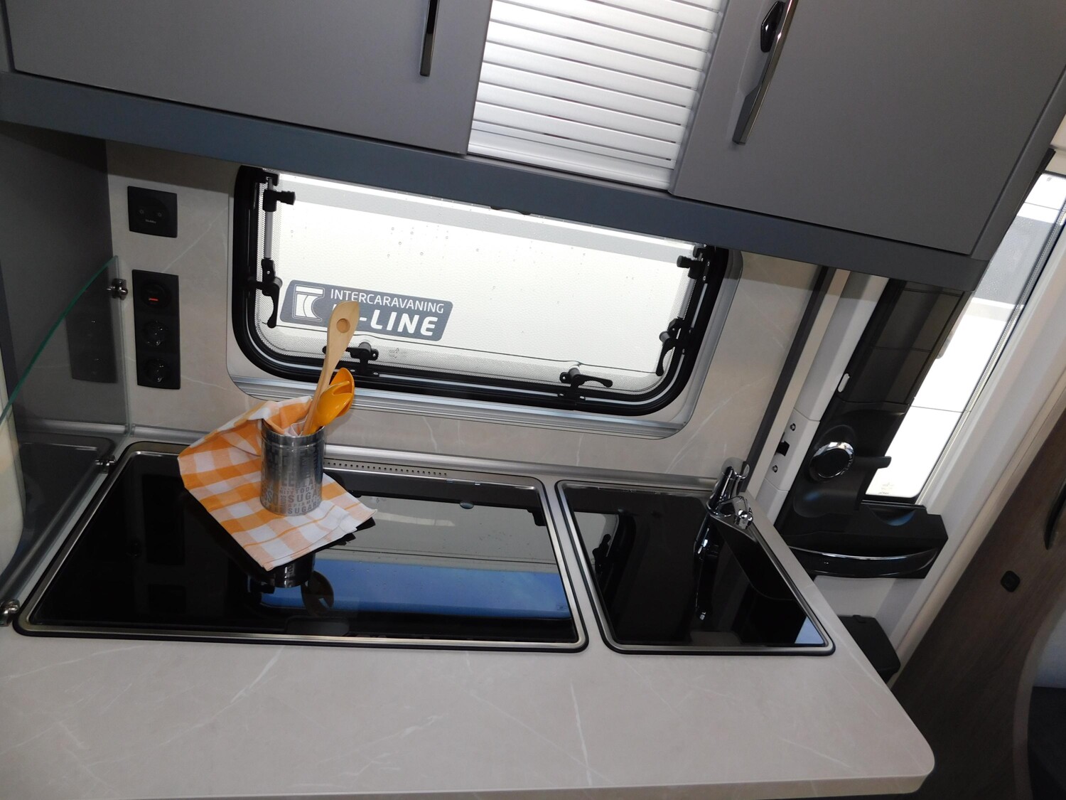 Hobby OnTour 460 DL Bugfenster, Hobby-Connect, 47LTank - Bild 13