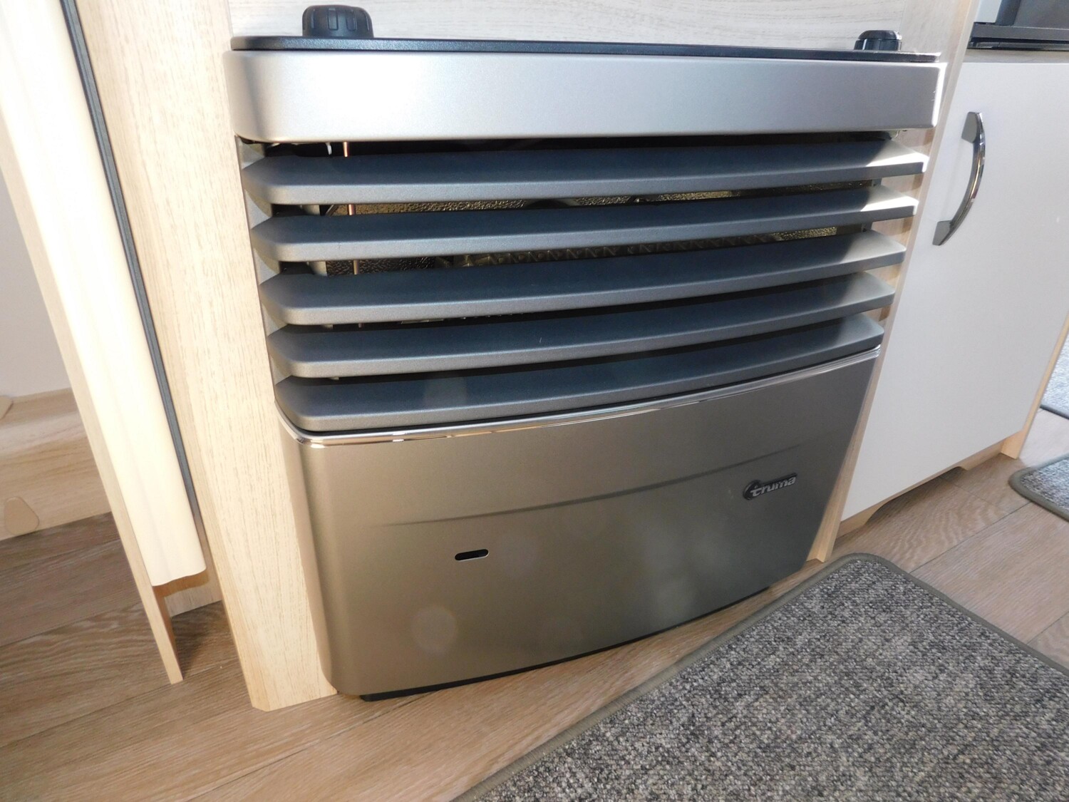 Hobby De Luxe 460 SFf 2026er, TV-Halter, Hobby-Connect - Bild 16