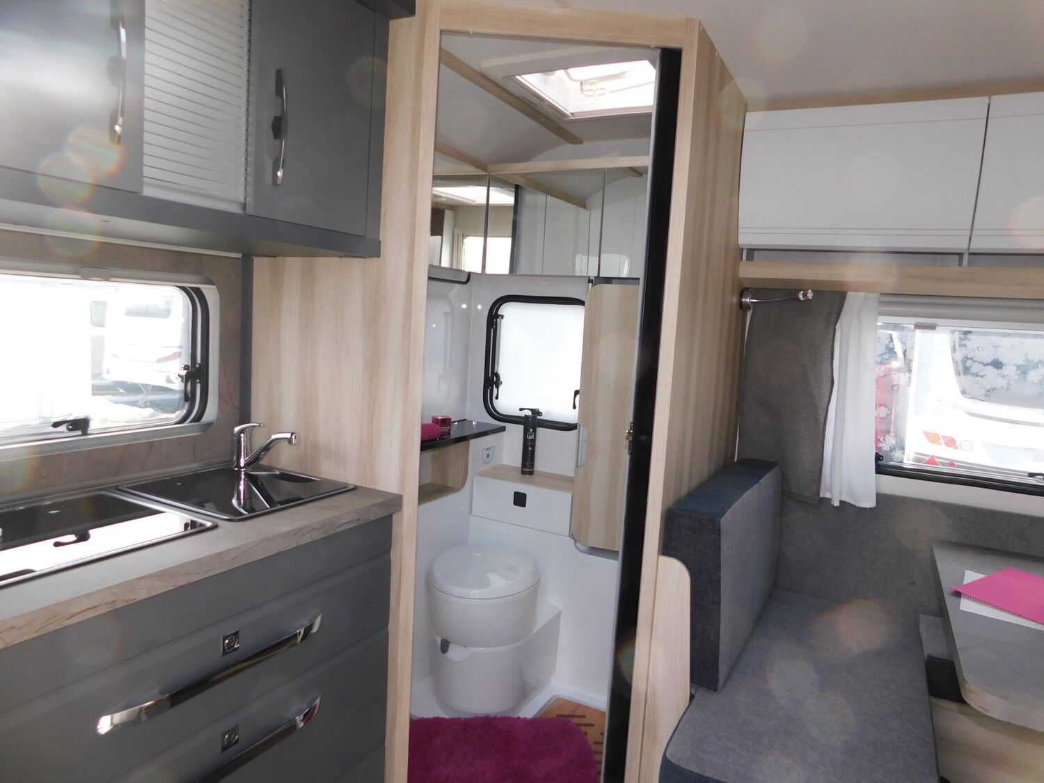 Hobby De Luxe 460 SFf 2026er, TV-Halter, Hobby-Connect - Bild 5