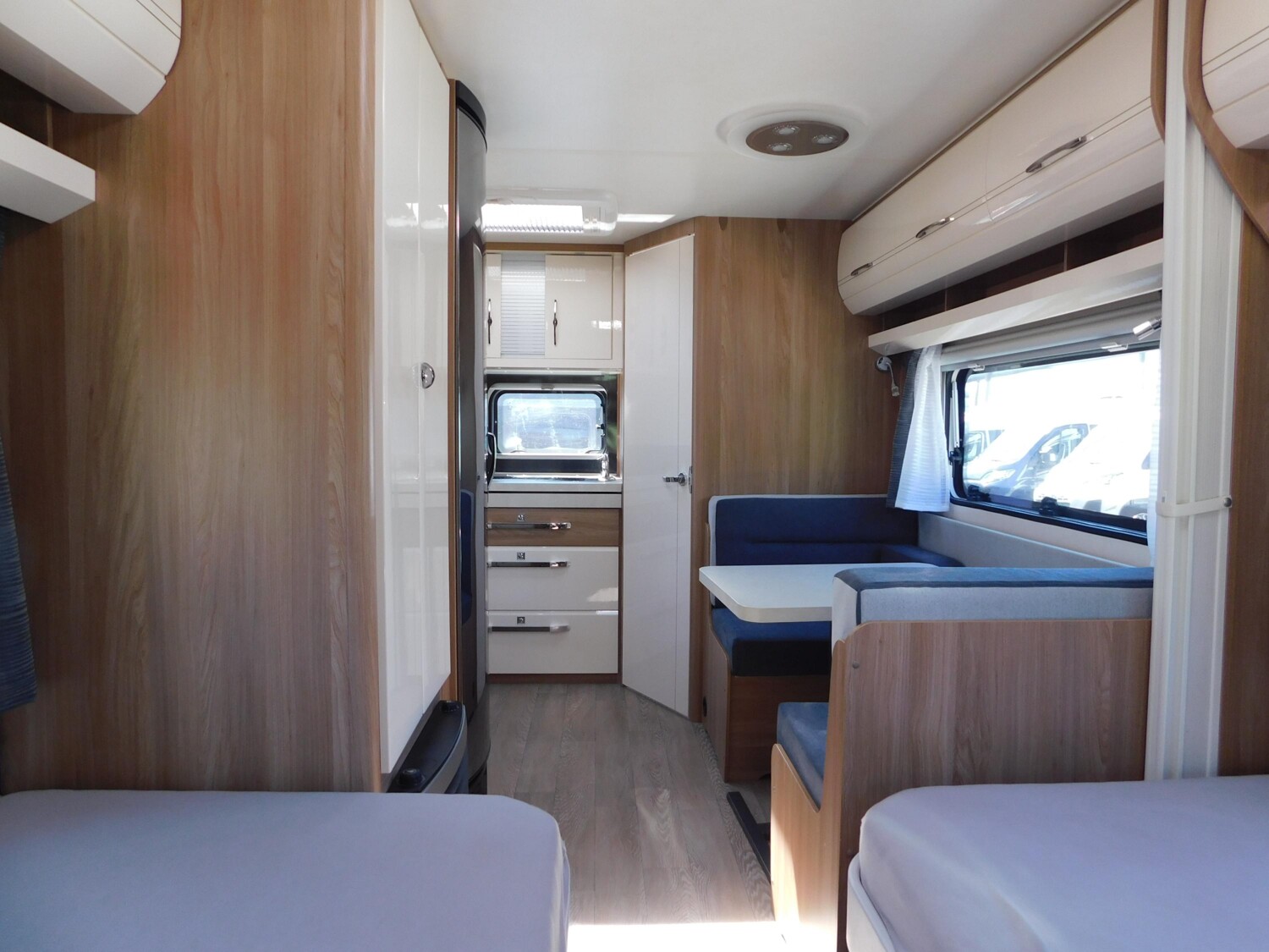 Hobby Excellent 460 SL Mover, Vorzelt, Duo-Control - Bild 5