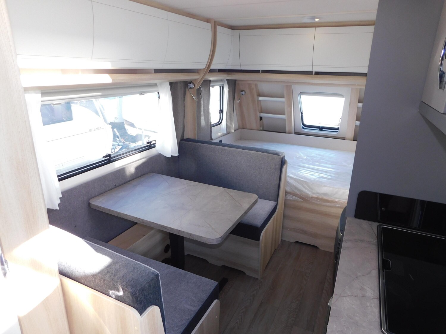 Hobby De Luxe 490 KMF Allgäu-Edition - Bild 13