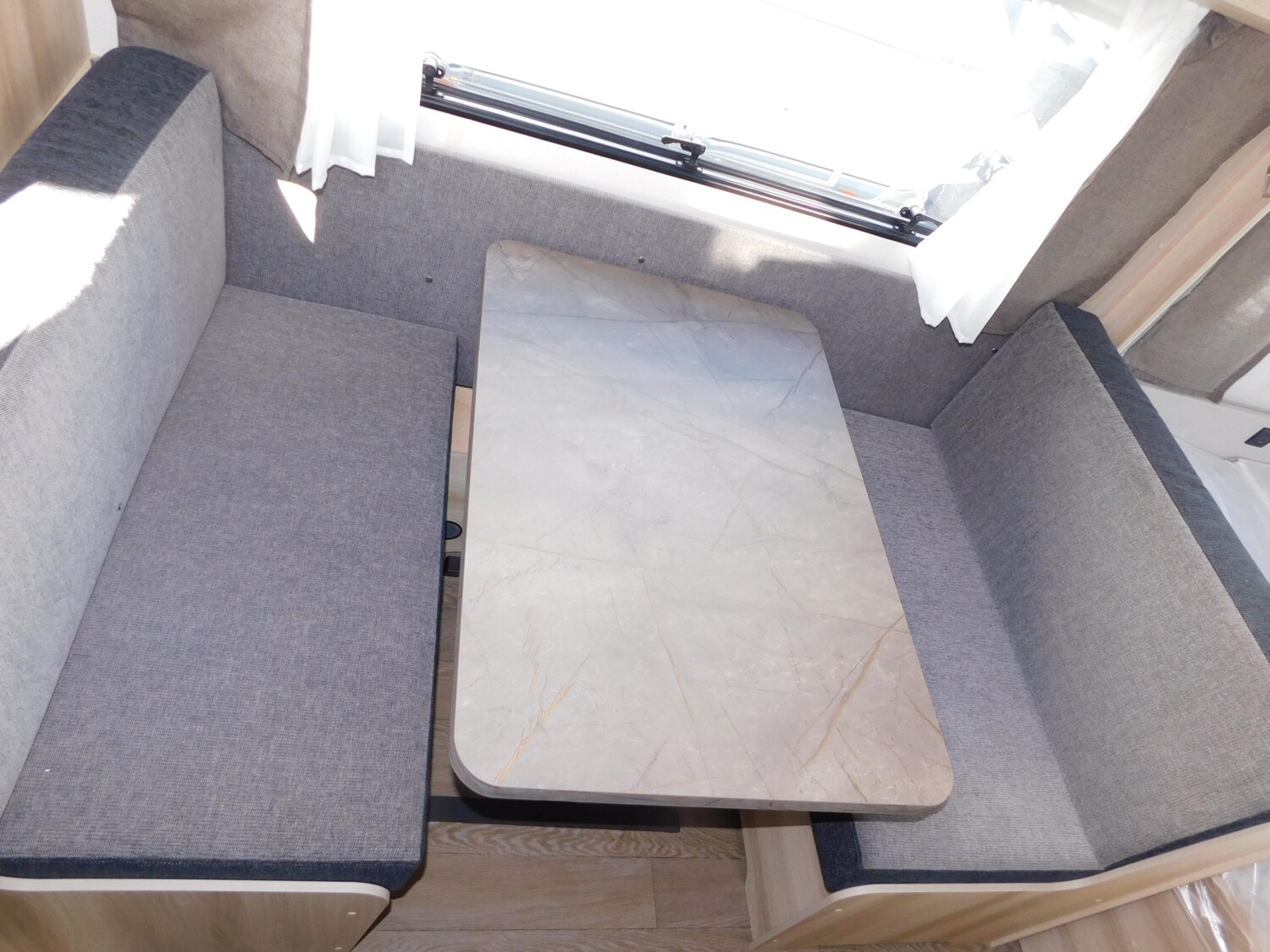 Hobby De Luxe 490 KMF Allgäu-Edition - Bild 15