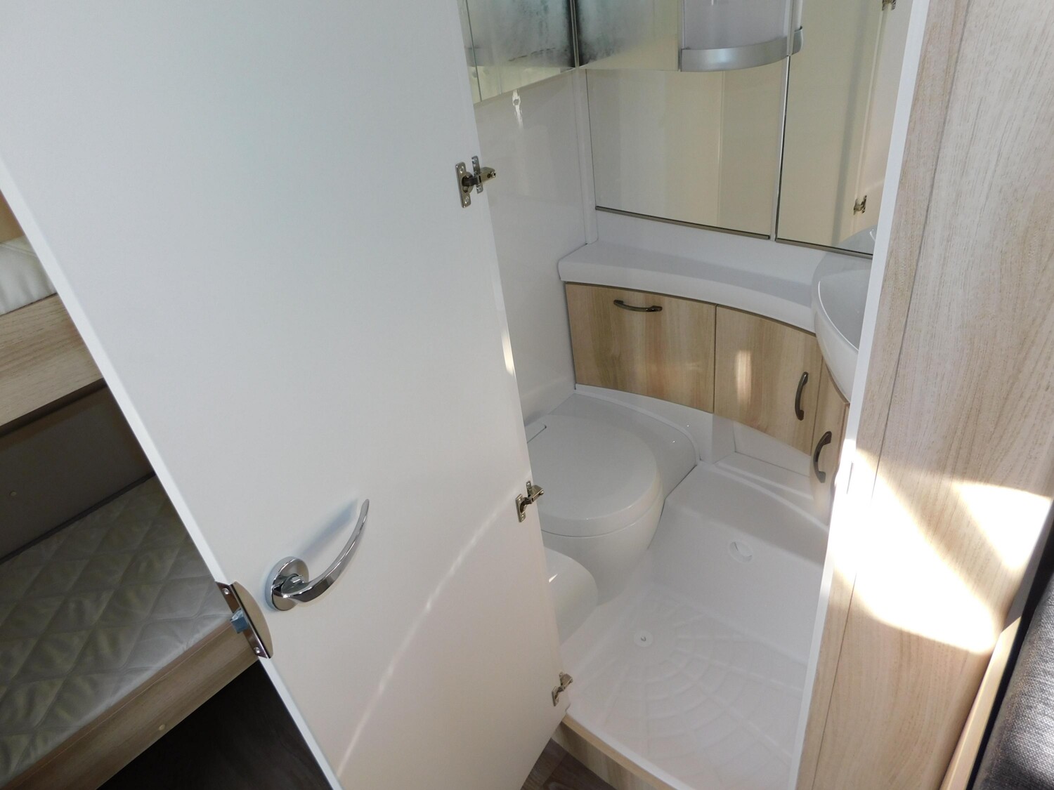 Hobby De Luxe 490 KMF Allgäu-Edition - Bild 21