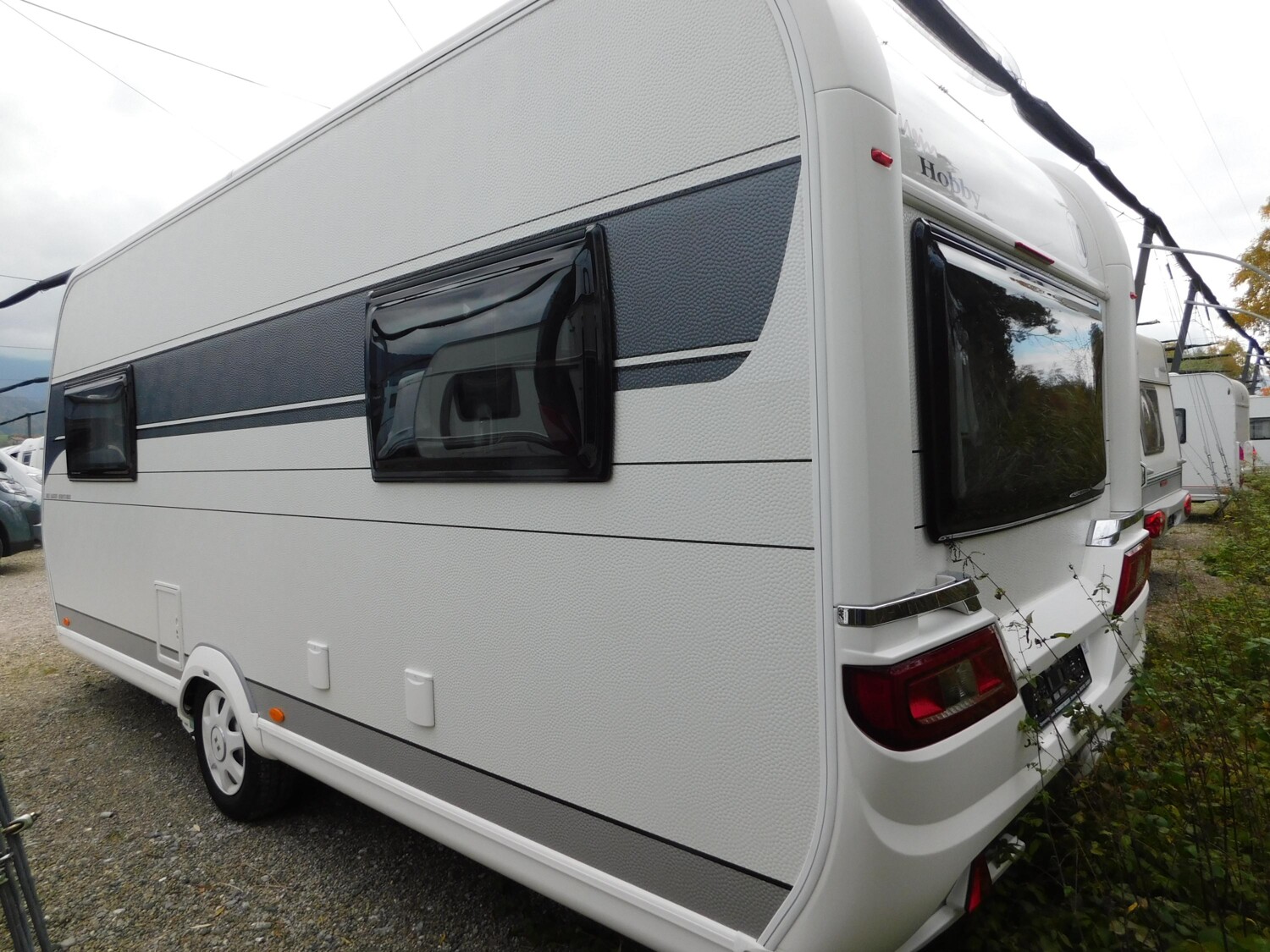 Hobby De Luxe Edition 495 UL Mover, Markise, MaxxFan - Hobby Caravan 2021 - Bild 3 Hobby De Luxe Edition 495 UL Mover, Markise, MaxxFan - Bild 3