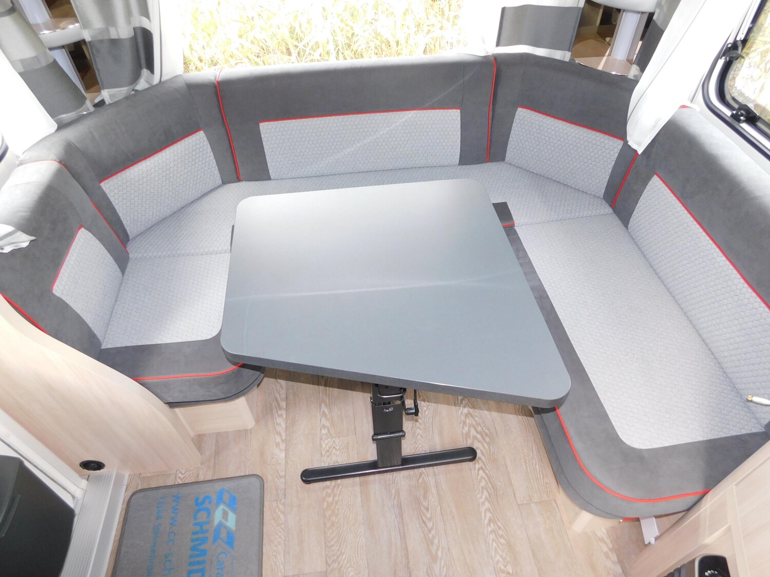 Hobby De Luxe Edition 495 UL Mover, Markise, MaxxFan - Hobby Caravan 2021 - Bild 9 Hobby De Luxe Edition 495 UL Mover, Markise, MaxxFan - Bild 9