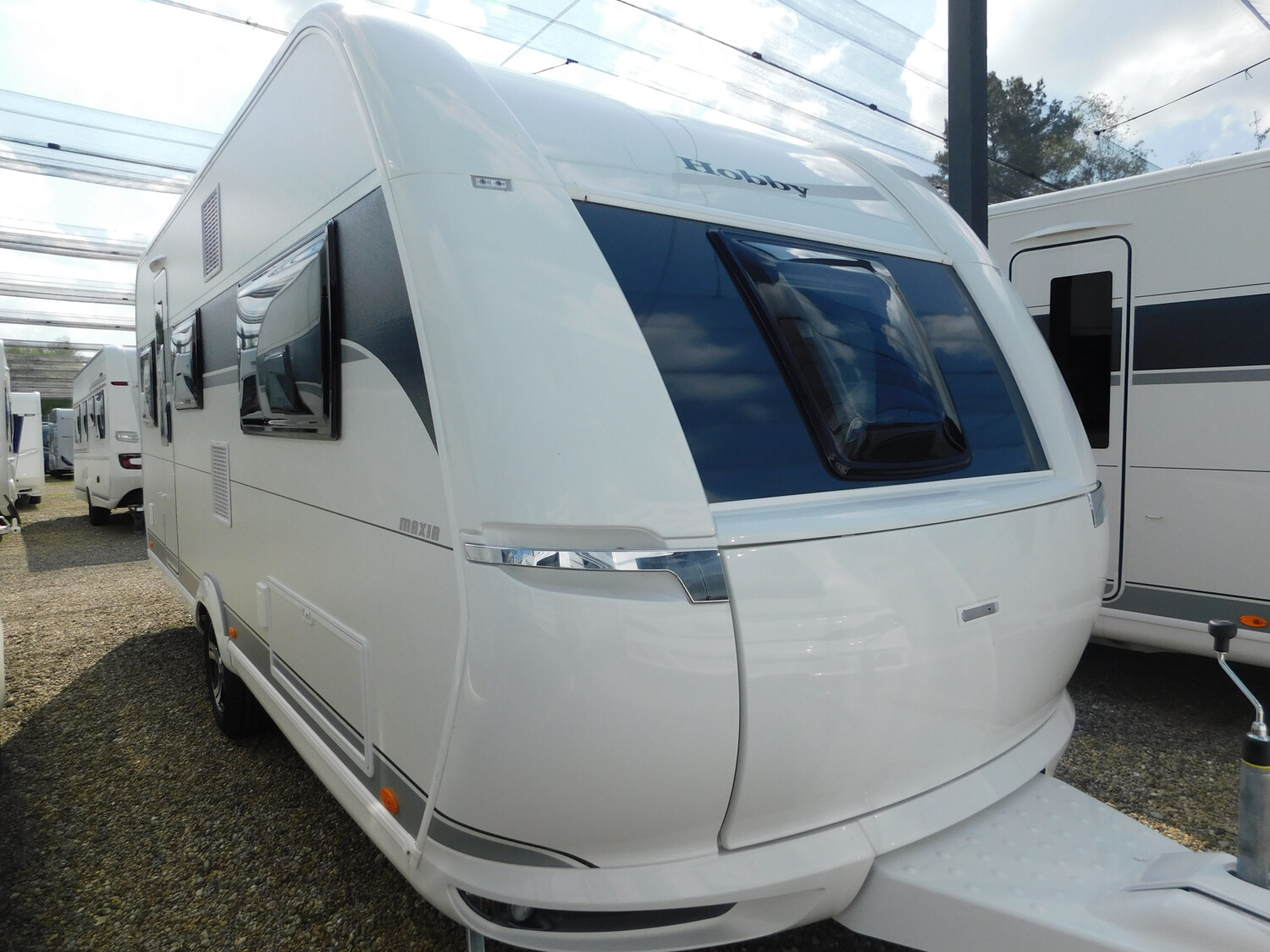 Hobby Maxia 495 UL 1800kg, Markise Omnistor, Bettverb.