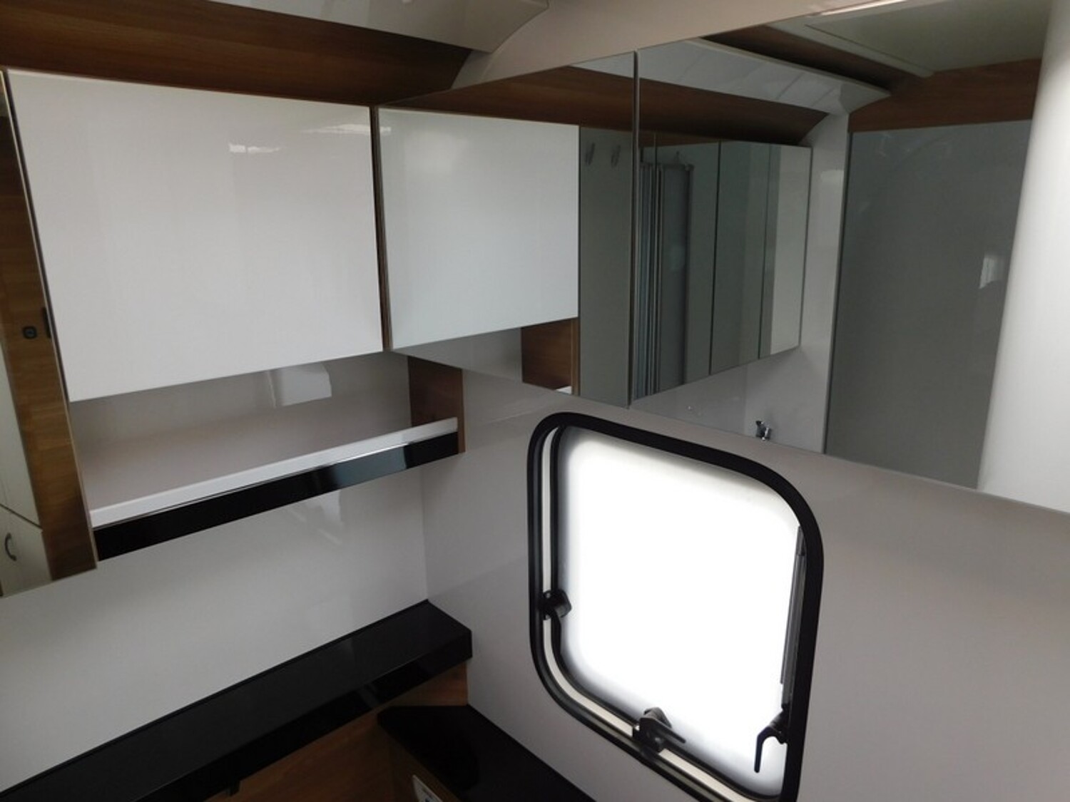 Hobby De Luxe 495 WFB Fahrradträger, Monocontrol CS, - Hobby Caravan 2022 - Bild 14 Hobby De Luxe 495 WFB Fahrradträger, Monocontrol CS, - Bild 14