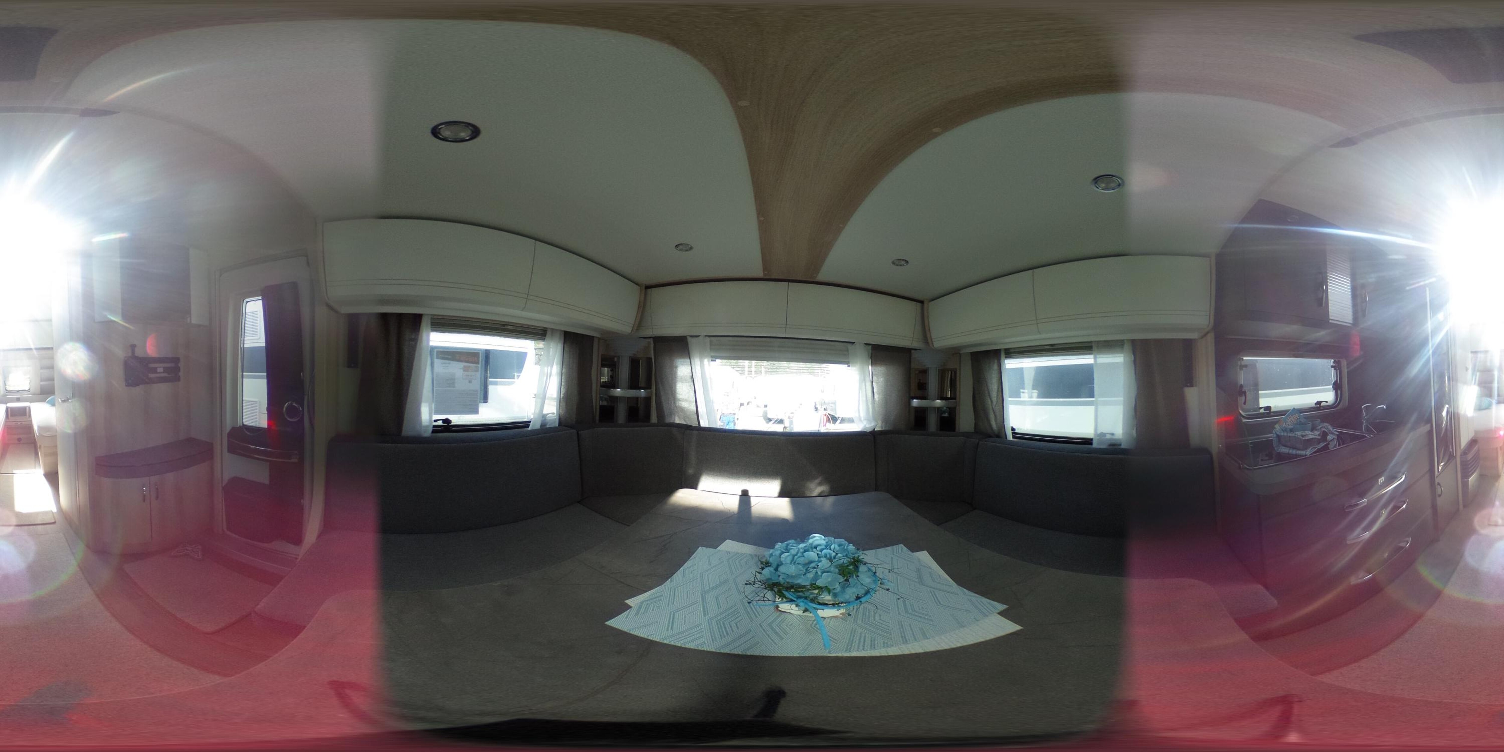 360° Ansicht Hobby De Luxe 515 UHL Abfahrbereit + 6000 gespart