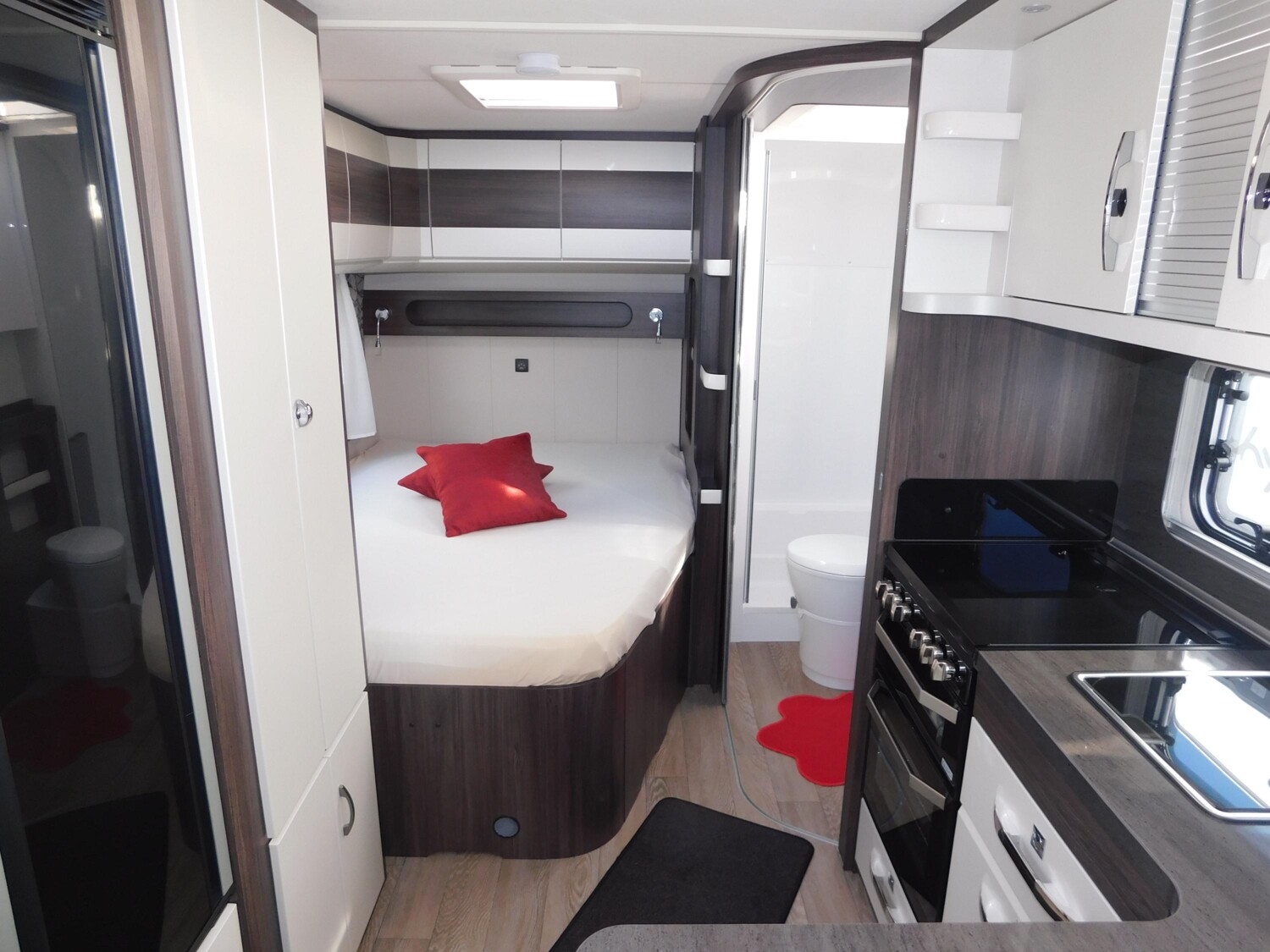 Hobby Prestige 560 FC ALDE-Heizung, Backofen, 2T-Achse - Bild 9