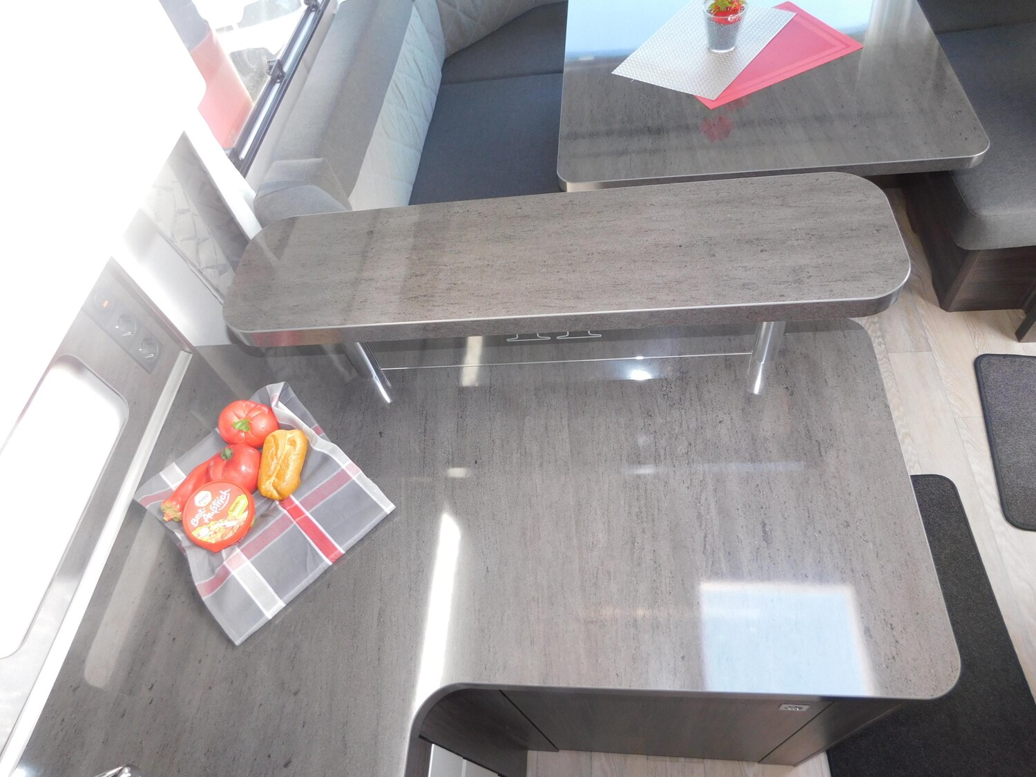 Hobby Prestige 560 FC ALDE-Heizung, Backofen, 2T-Achse - Bild 12