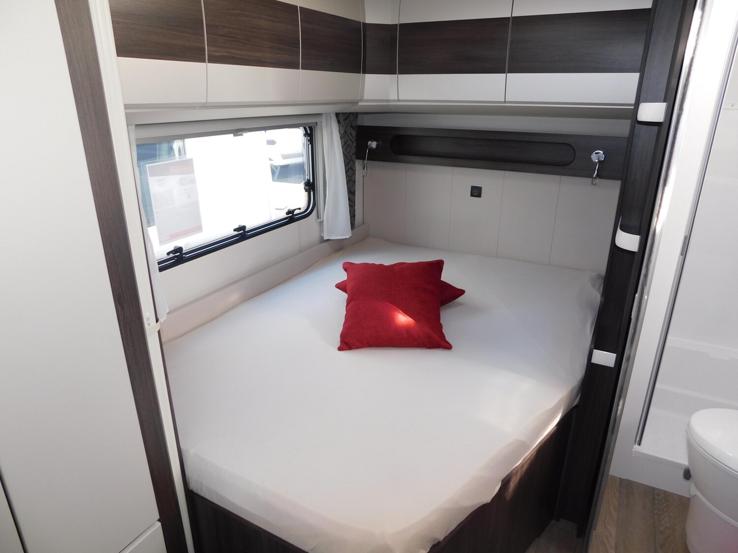 Hobby Prestige 560 FC ALDE-Heizung, Backofen, 2T-Achse - Bild 14