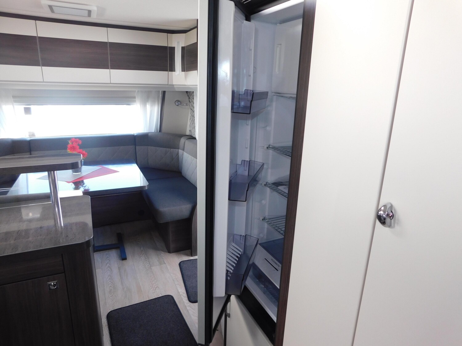 Hobby Prestige 560 FC ALDE-Heizung, Backofen, 2T-Achse - Bild 21