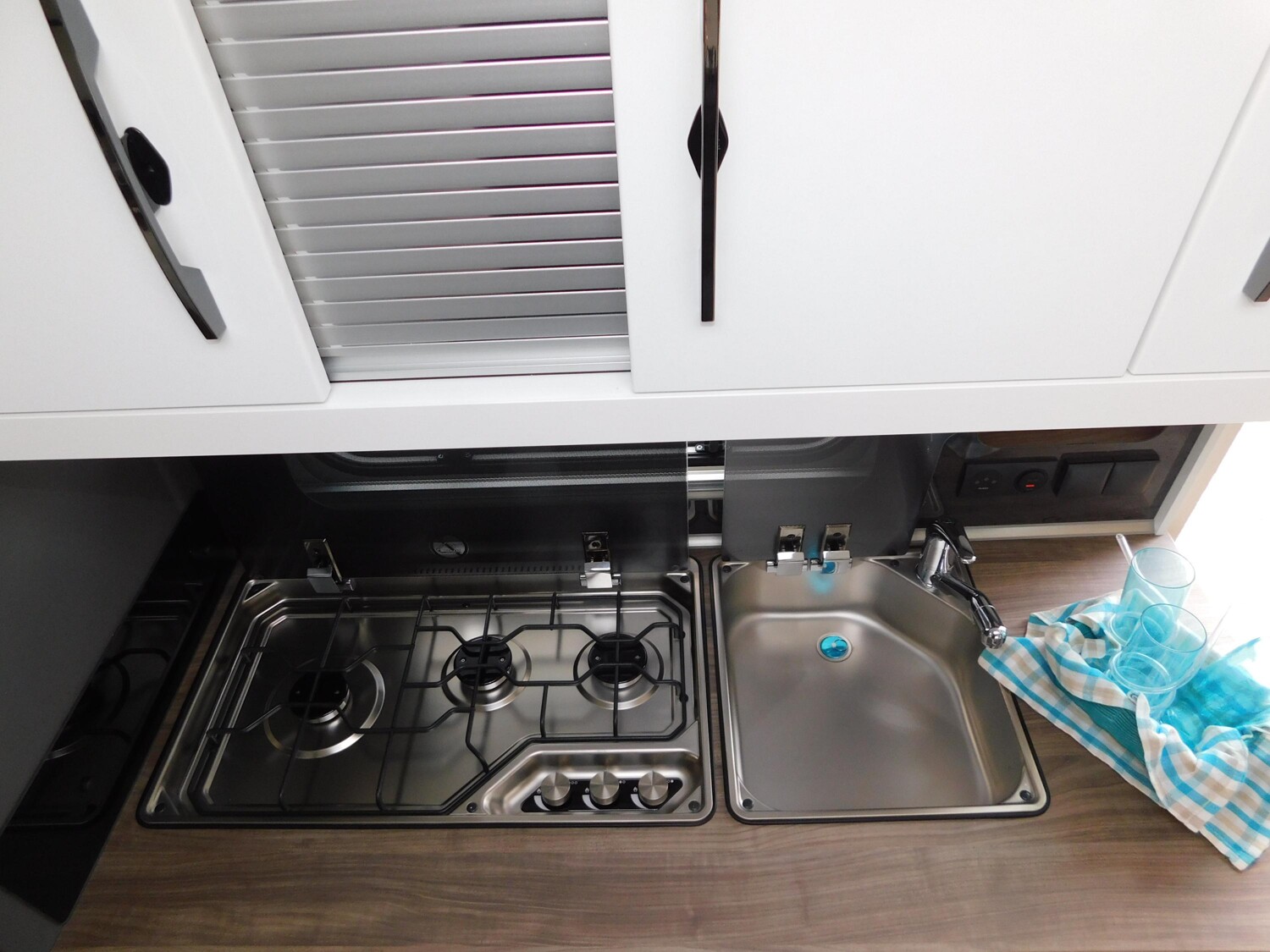 Hobby Excellent Edition 650 KMFe Combi6E + Fußbodenh. - Bild 11