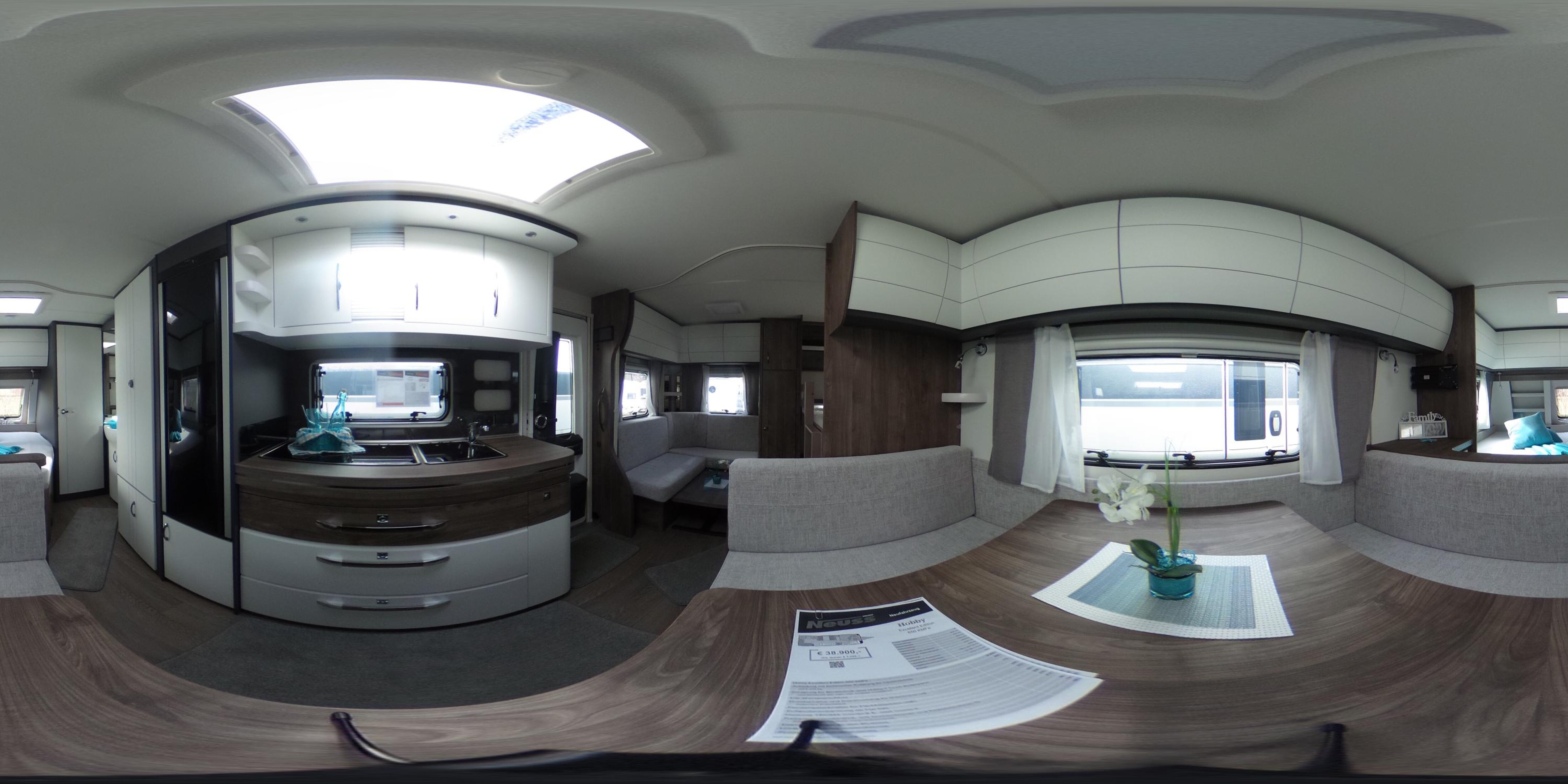 360° Ansicht Hobby Excellent Edition 650 KMFe Combi6E + Fußbodenh.