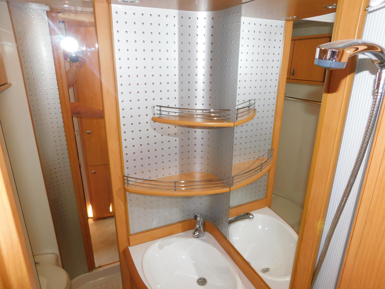 Hobby Alkoven 725 FMC nur an Gewerbe/Export!! - Bild 15