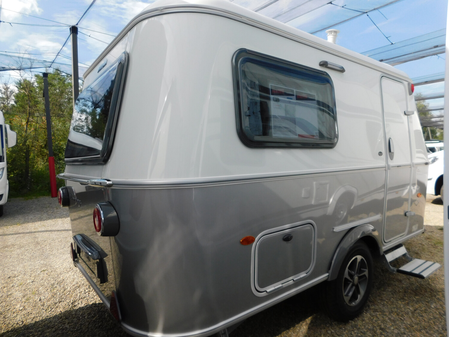 Hymer Eriba Touring 310 Auflastung, Glattbelch, Chrom, - Bild 4